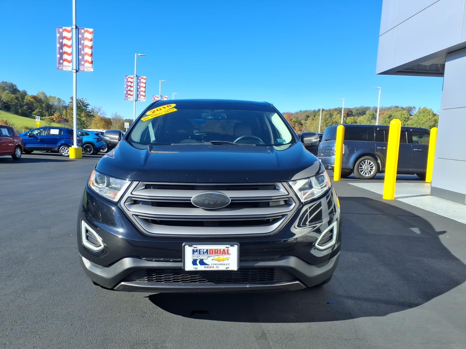 2018 Ford Edge photo 3 of 28