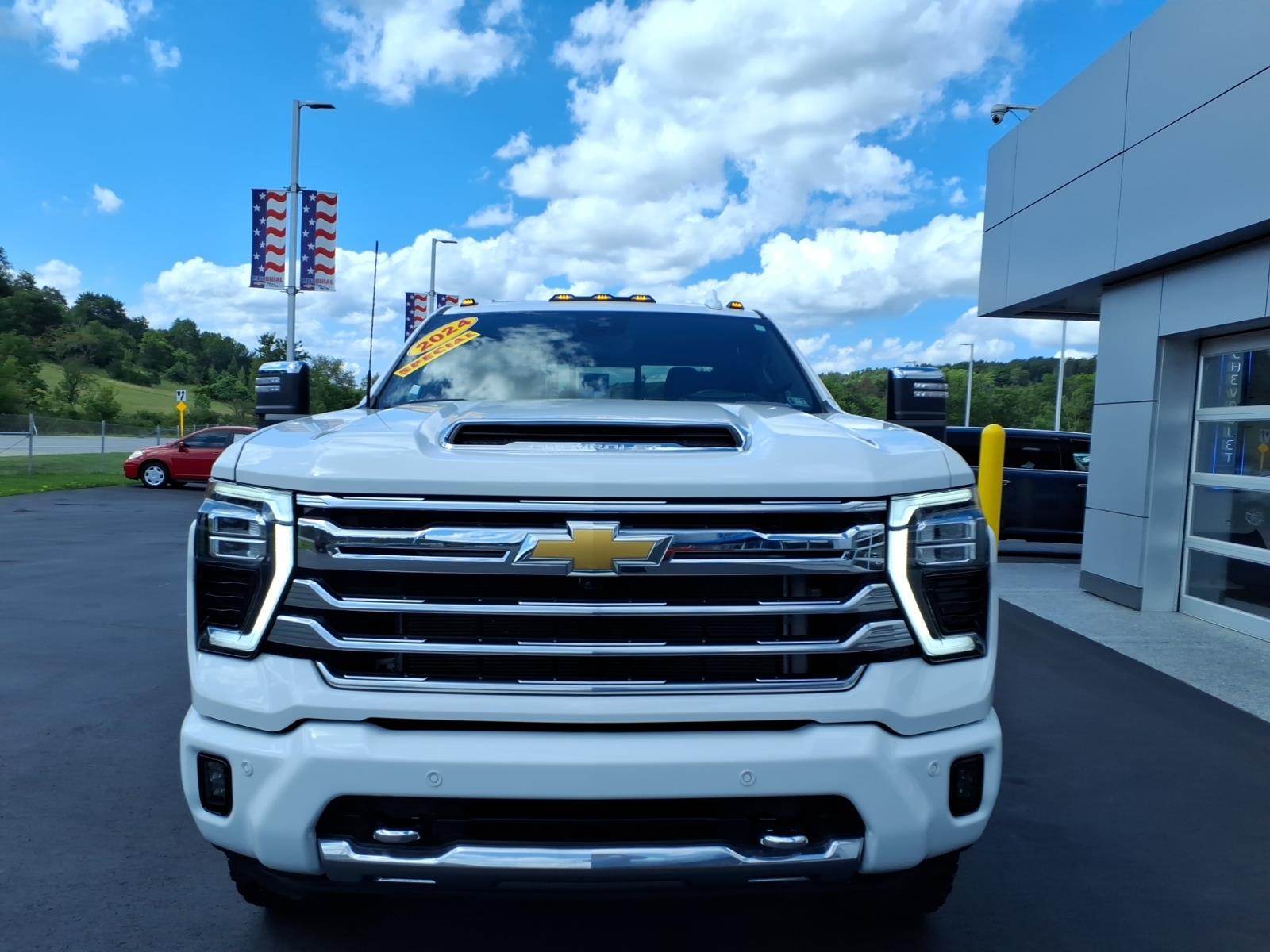 2024 Chevrolet Silverado 2500HD photo 3 of 29