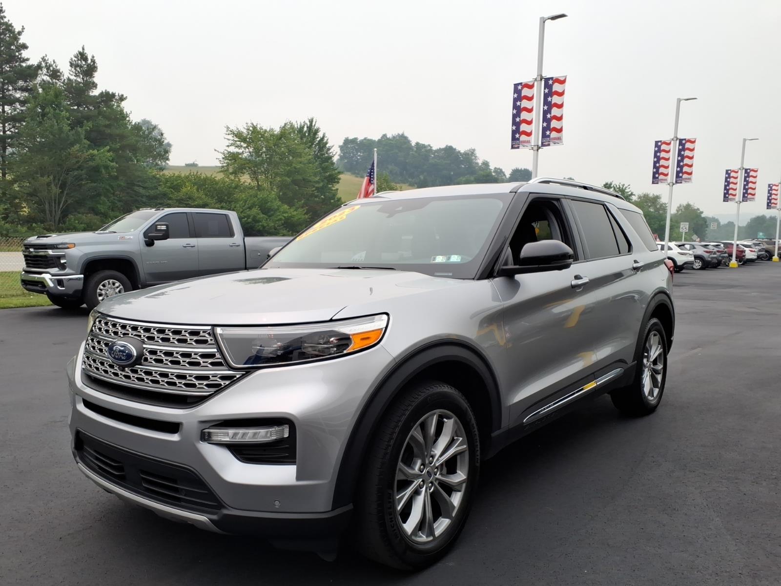 2023 Ford Explorer Limited Iconic Silver at Memorial Highway Chevrolet