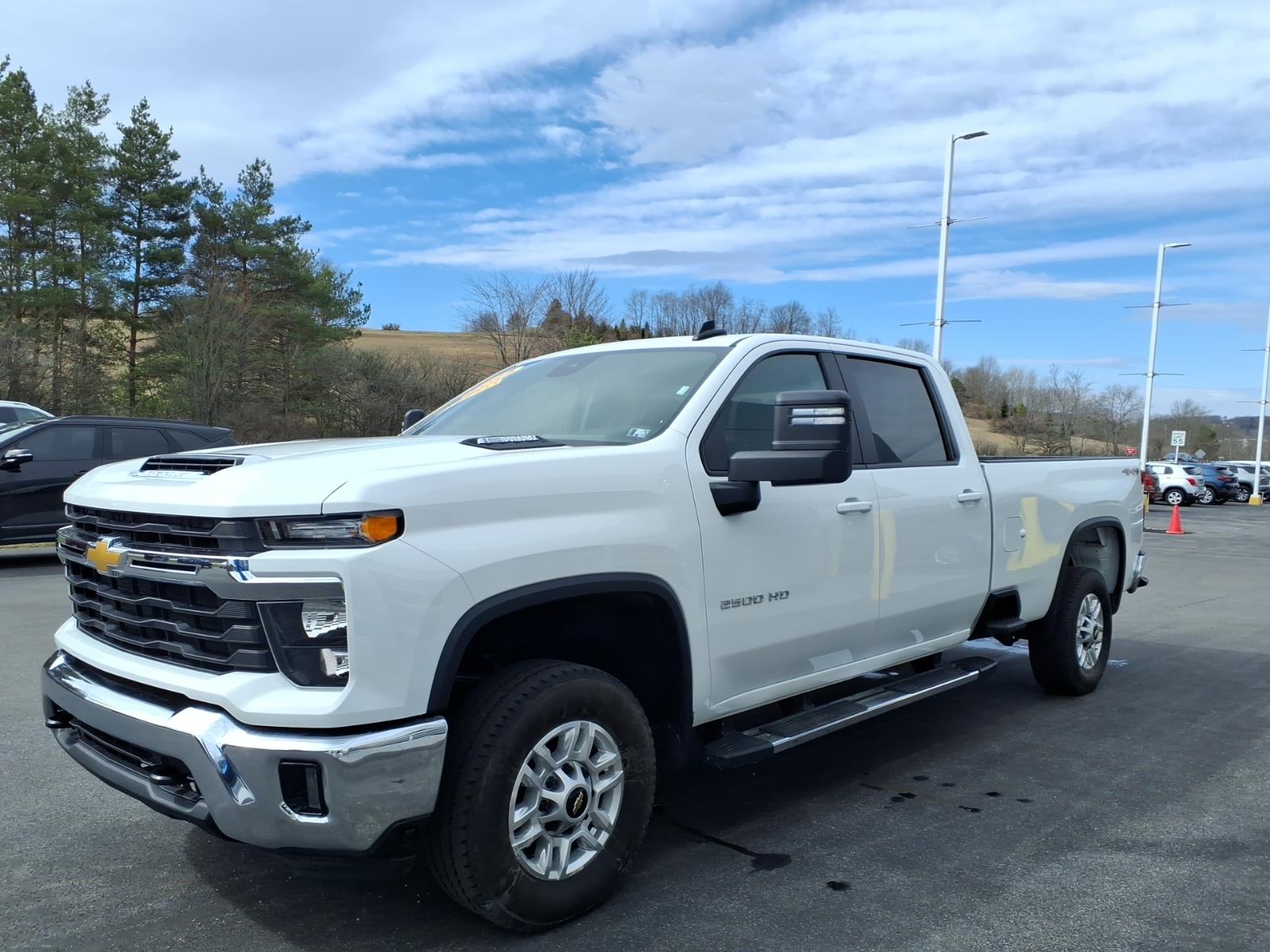 2025 Chevrolet Silverado 2500HD LT - 3