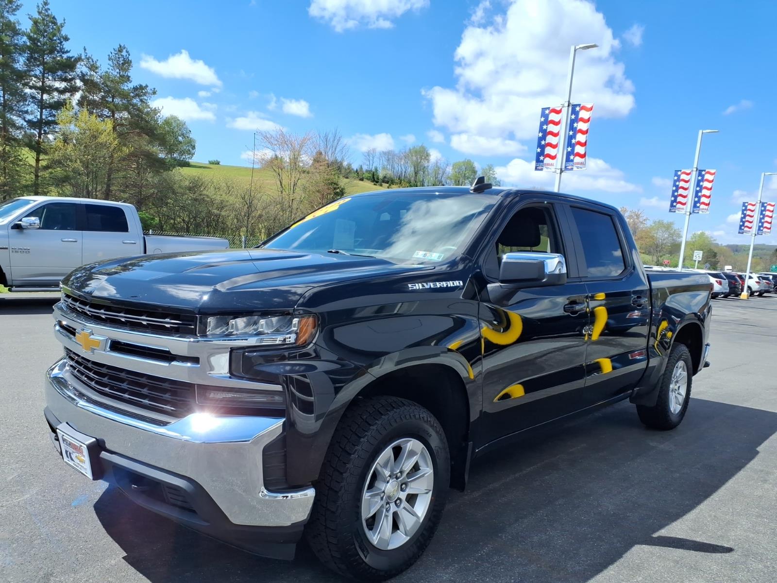 2020 Chevrolet Silverado 1500 LT - 3