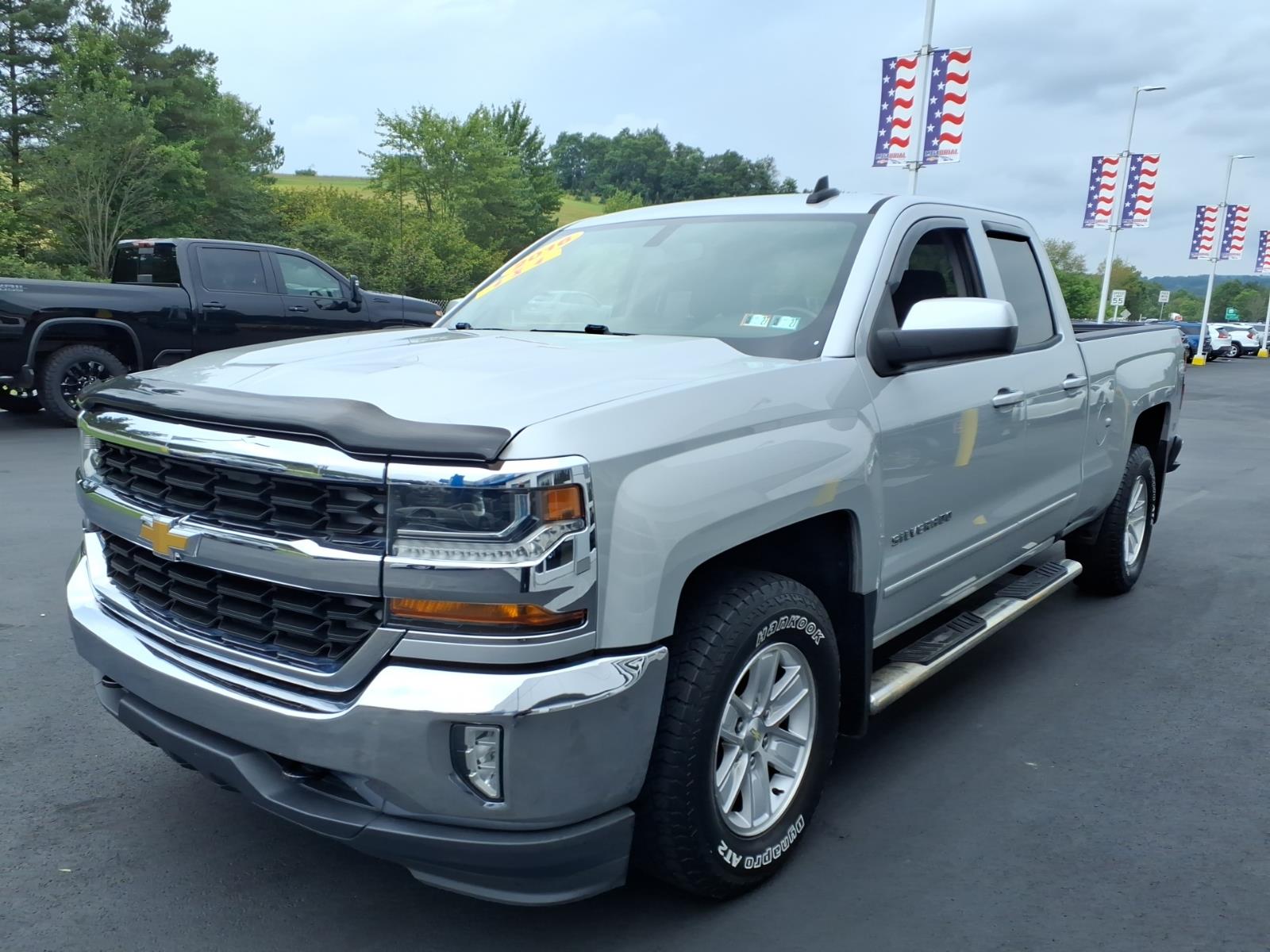 2016 Chevrolet Silverado 1500 LT - 3