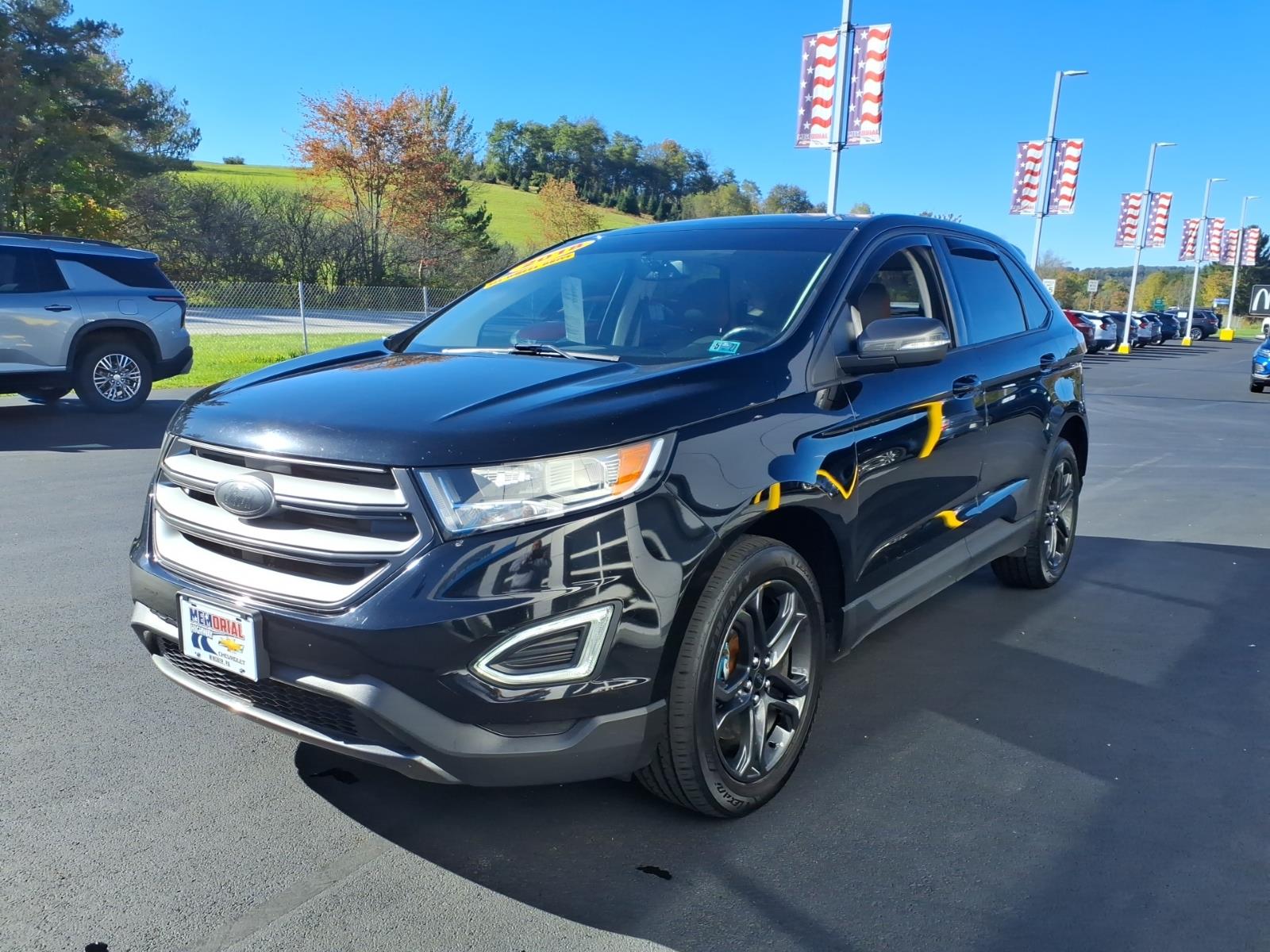 2018 Ford Edge photo 4 of 28