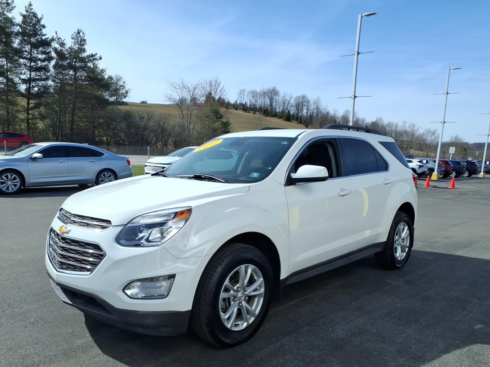 2017 Chevrolet Equinox LT - 3