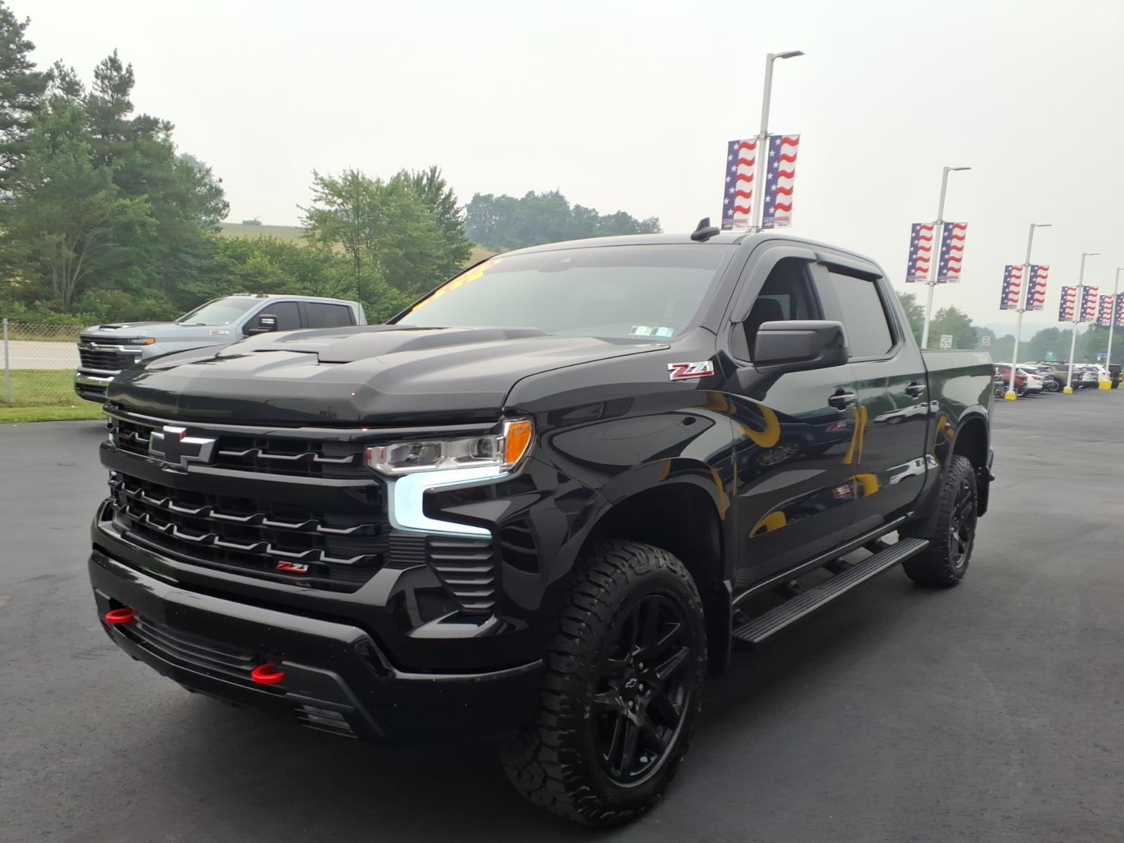 2024 Chevrolet Silverado 1500 LT Trail Boss - 3