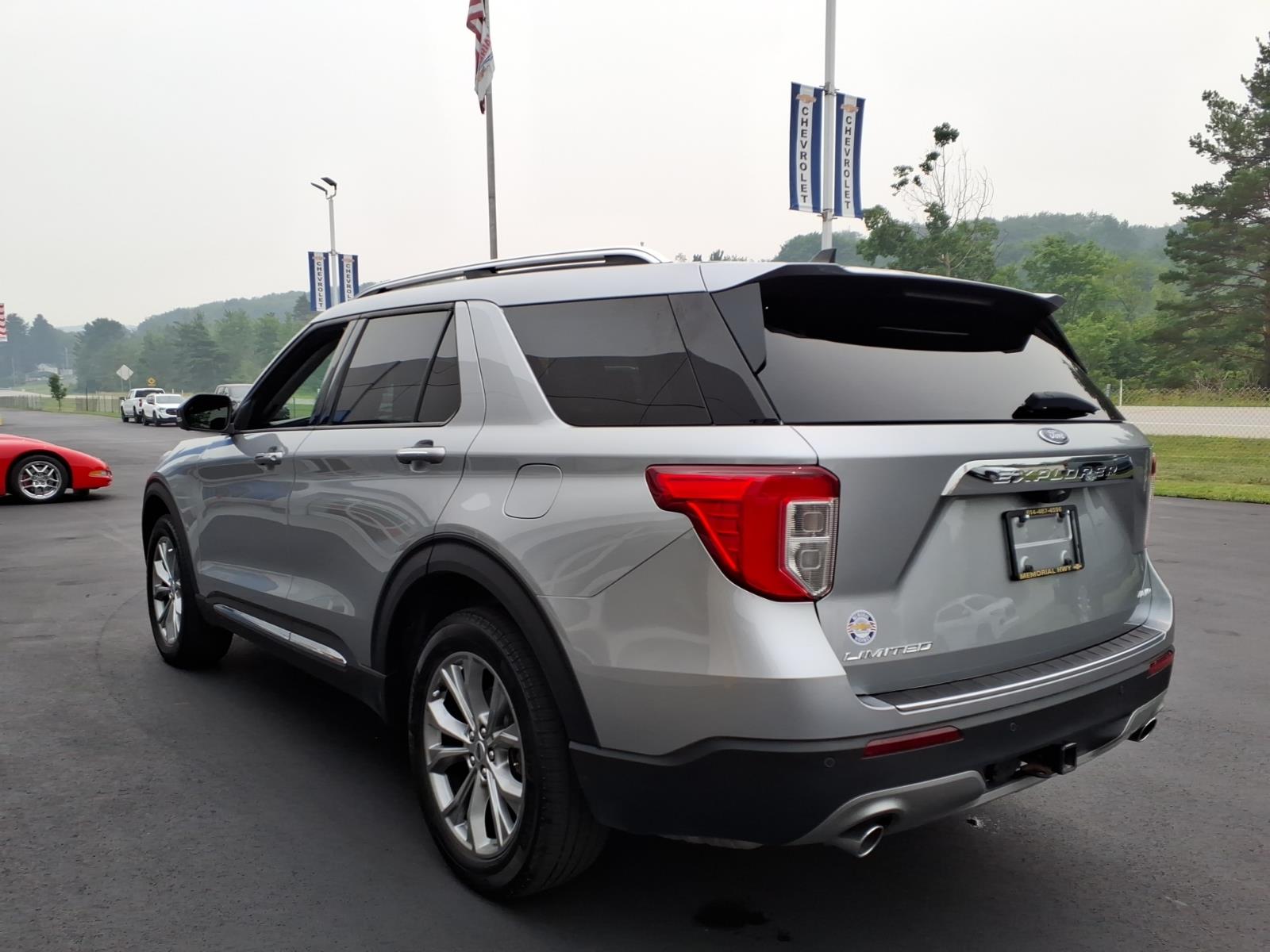 2023 Ford Explorer Limited Iconic Silver at Memorial Highway Chevrolet