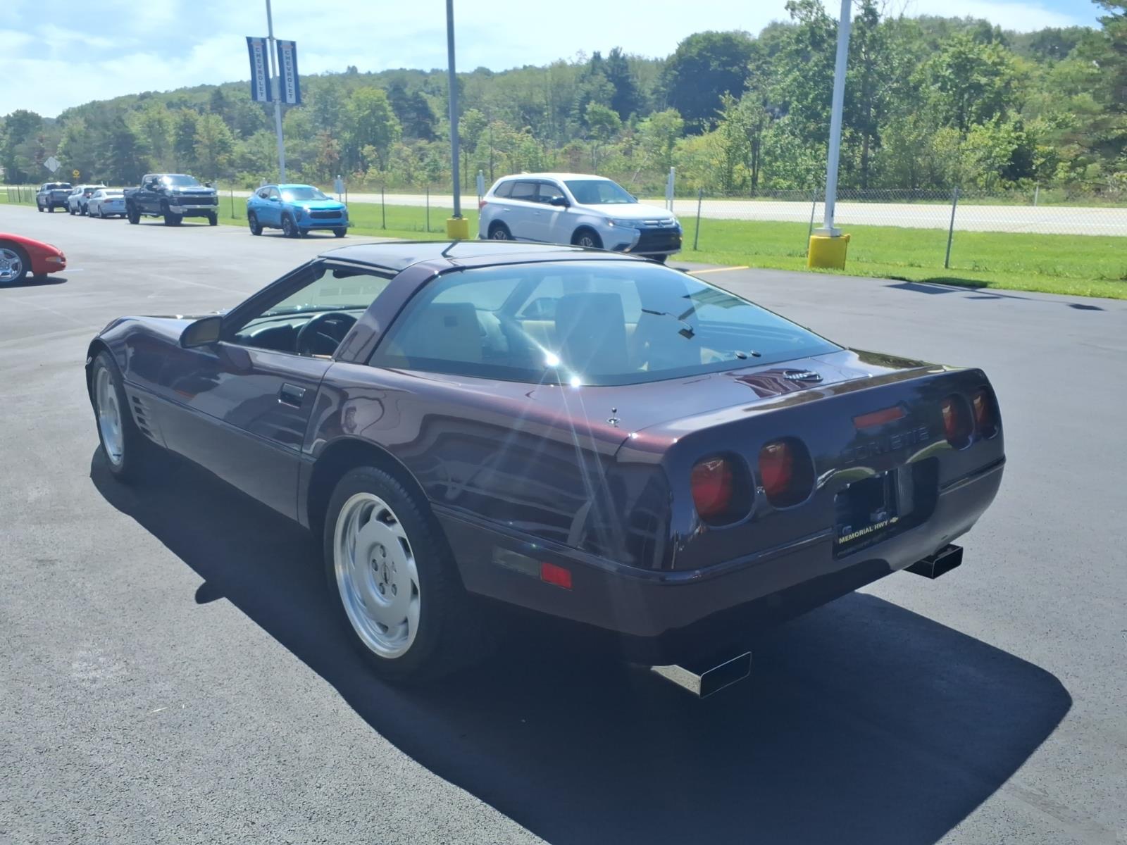 1992 Chevrolet Corvette photo 5 of 24