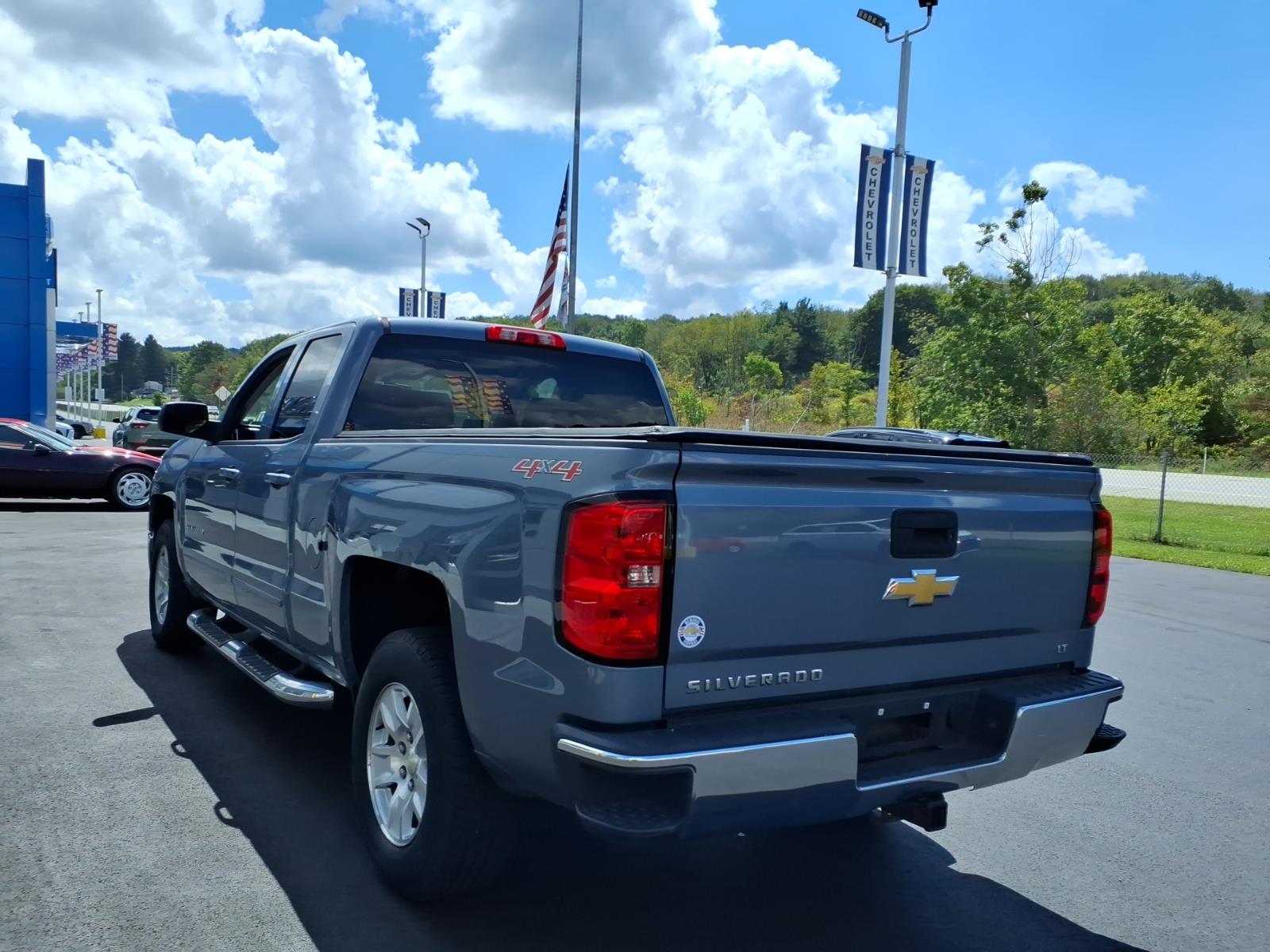 2015 Chevrolet Silverado 1500 LT - 4