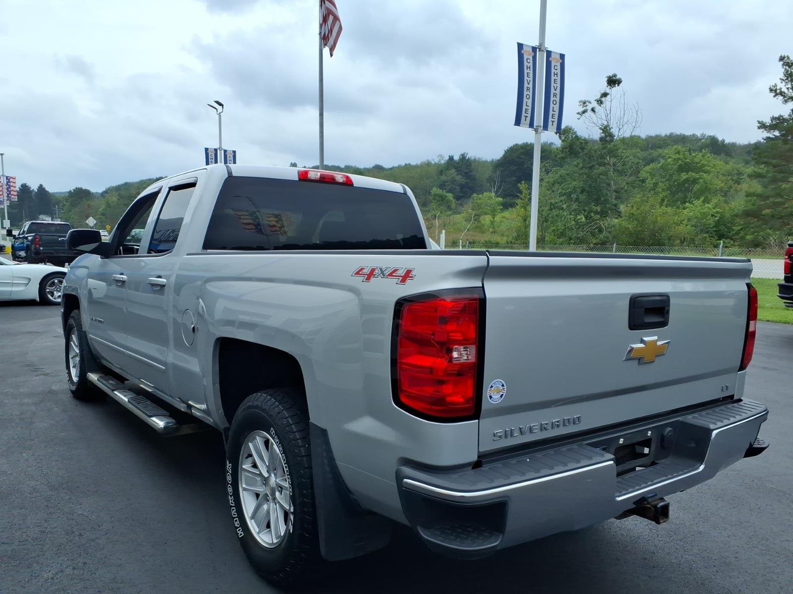 2016 Chevrolet Silverado 1500 LT - 4