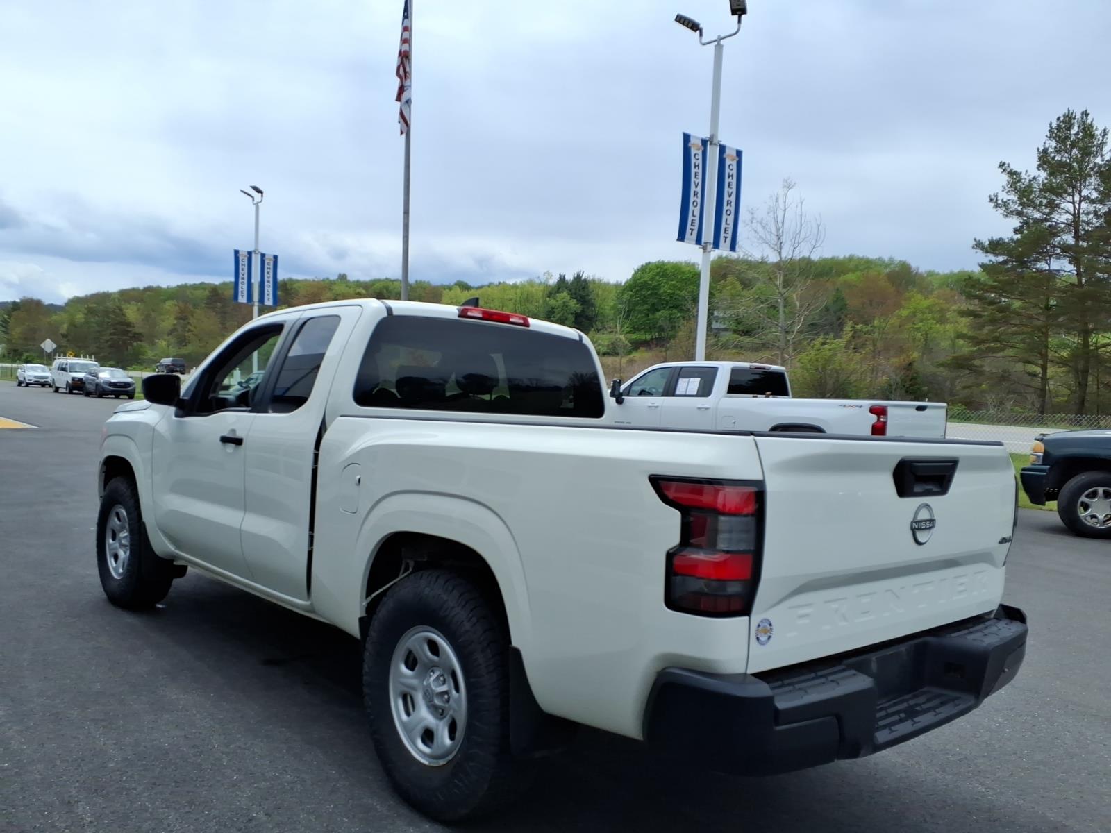 2024 Nissan Frontier S - 4