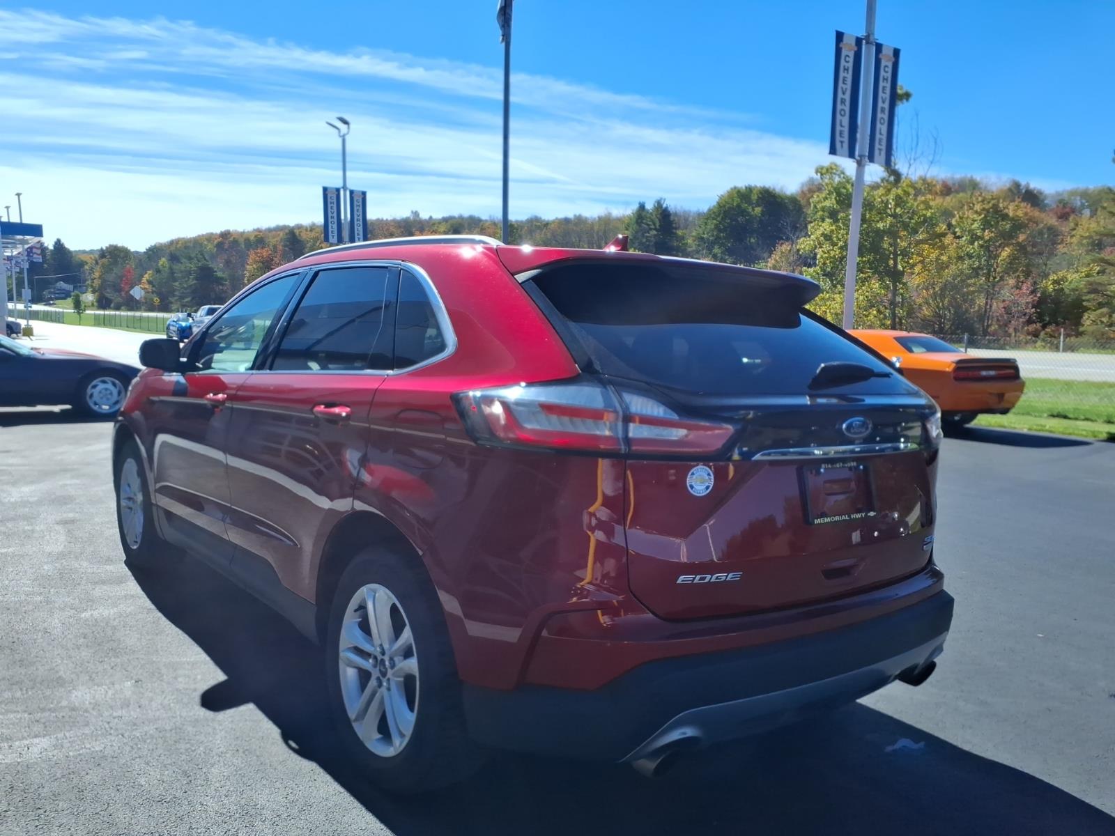 2019 Ford Edge photo 5 of 26