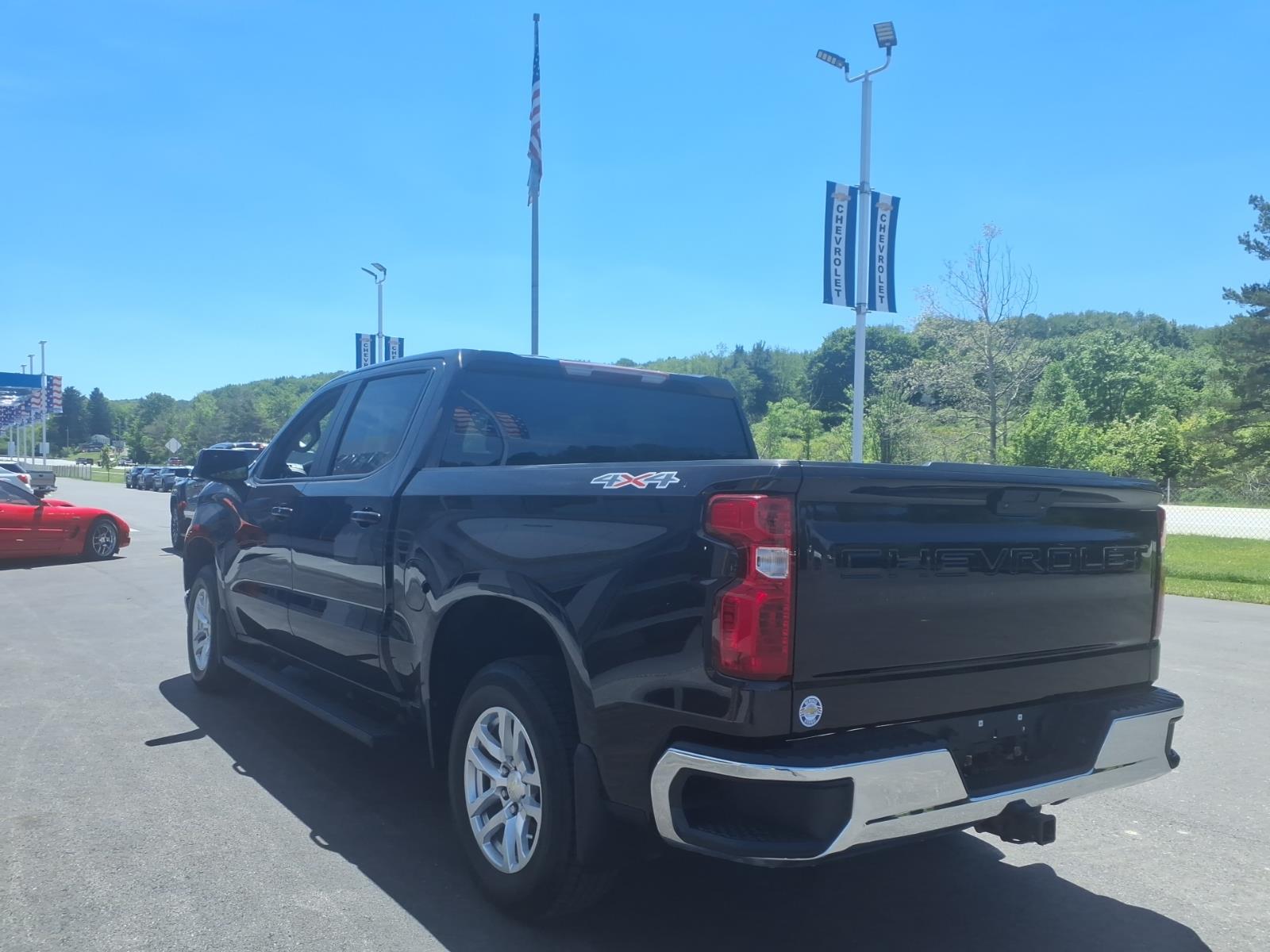2020 Chevrolet Silverado 1500 LT Light Autumnwood Metallic at Team Chevrolet Buick GMC