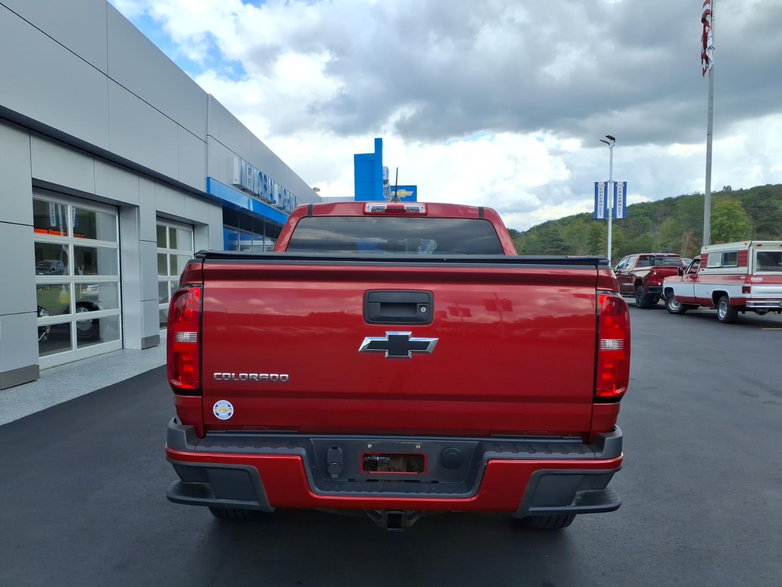 2015 Chevrolet Colorado photo 6 of 27