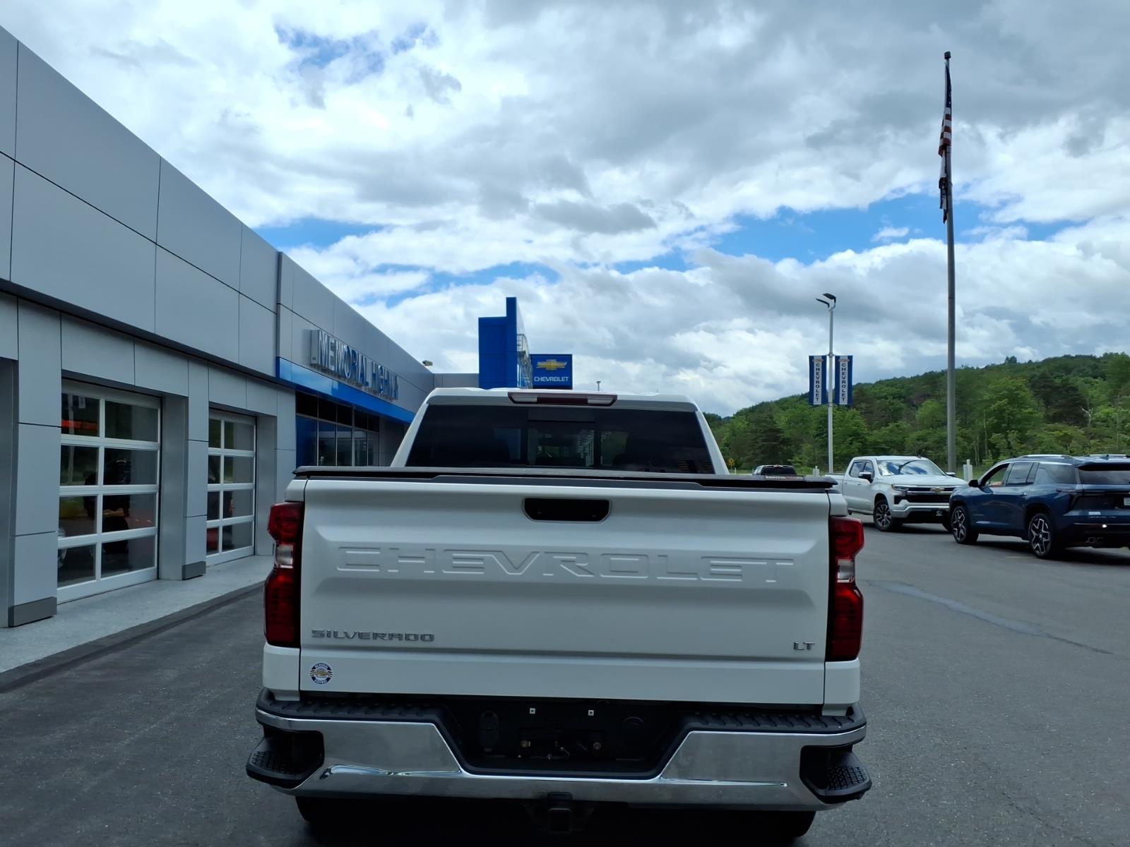 2020 Chevrolet Silverado 1500 LT Summit White at Memorial Highway Chevrolet