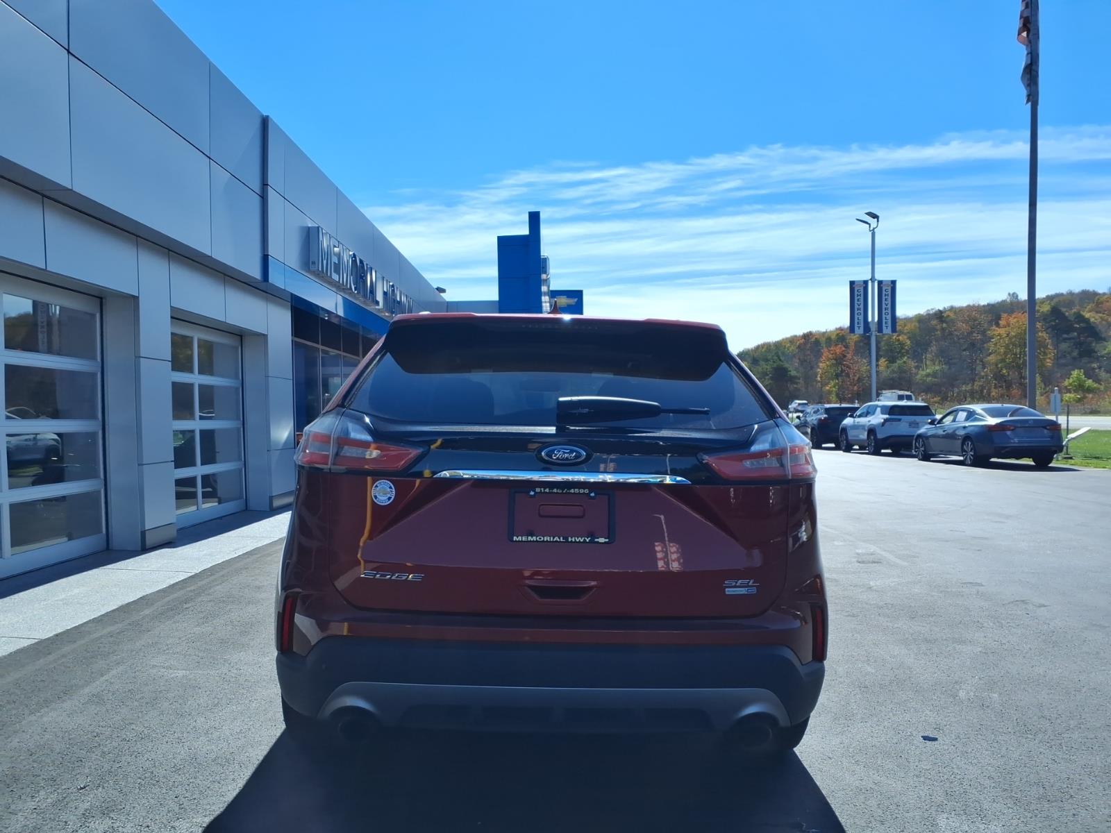 2019 Ford Edge photo 6 of 26