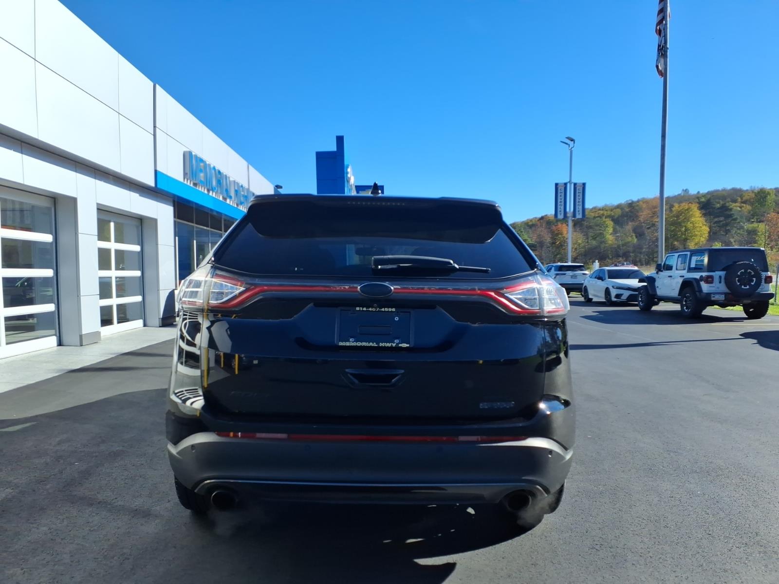 2018 Ford Edge photo 6 of 28