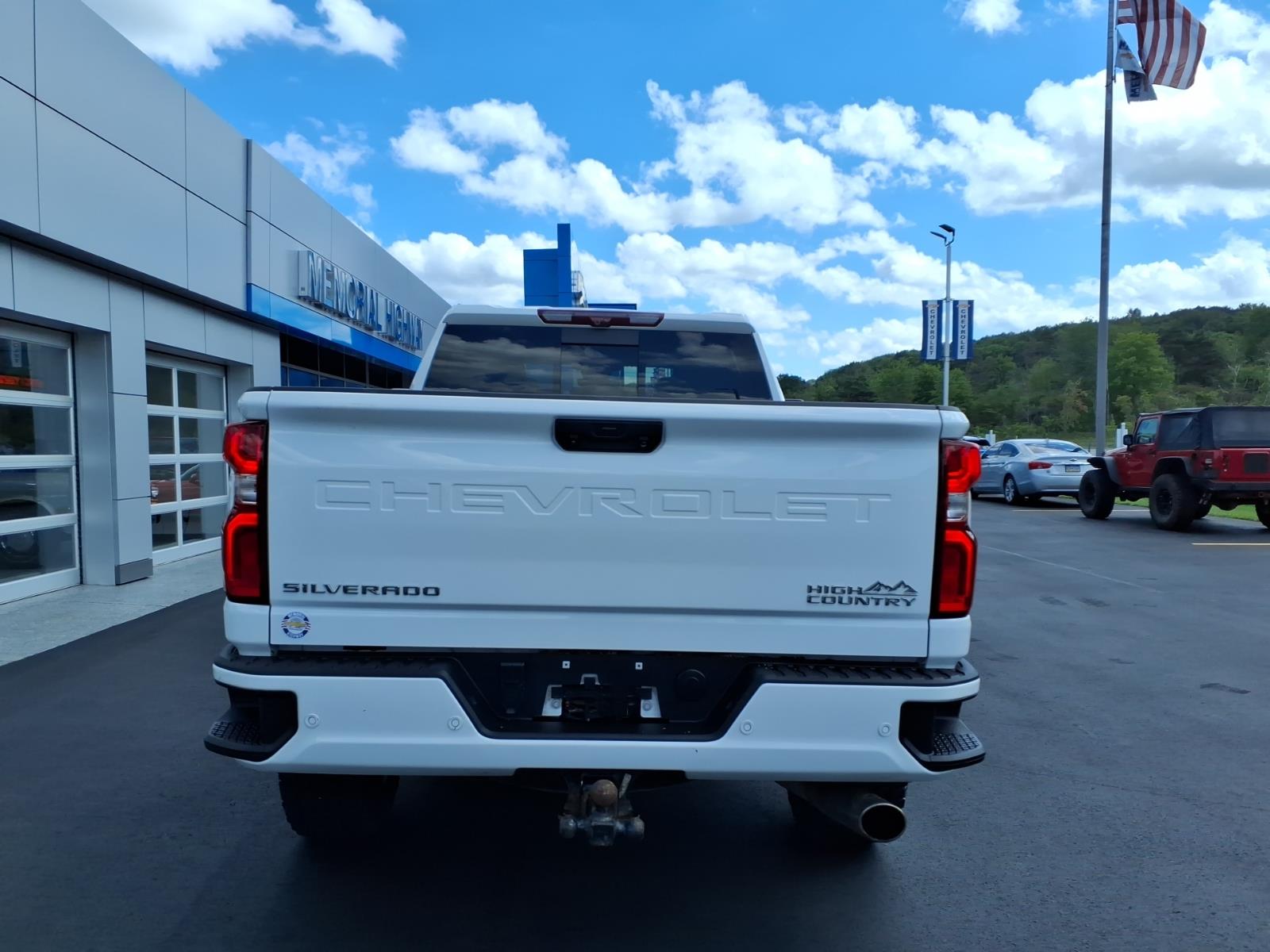 2024 Chevrolet Silverado 2500HD photo 6 of 29