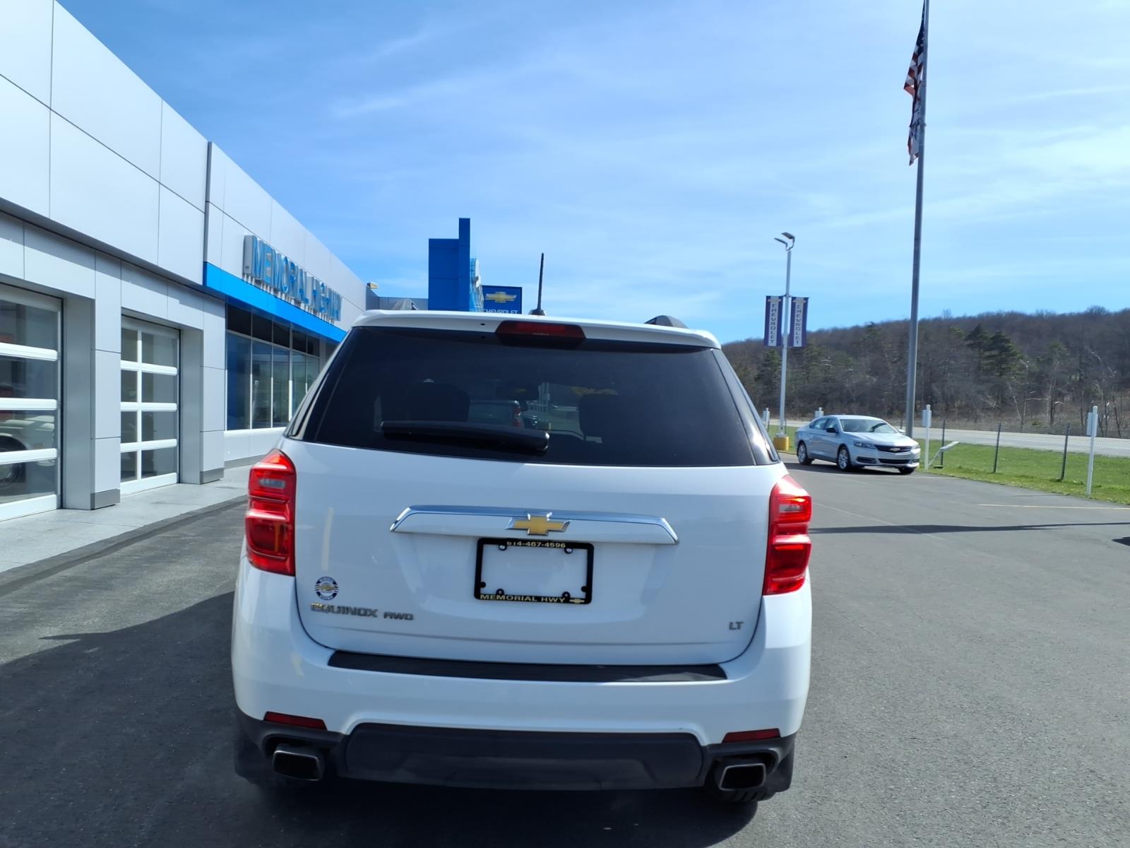 2017 Chevrolet Equinox LT - 5