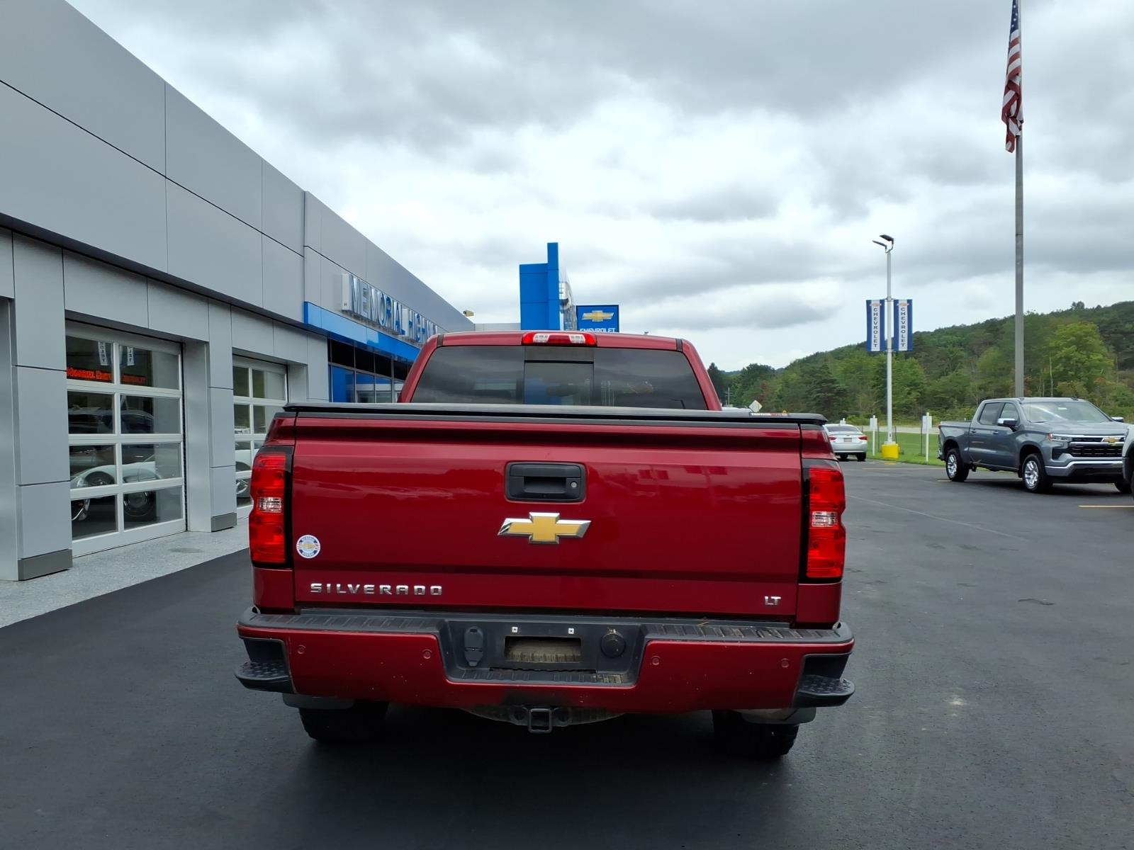 2018 Chevrolet Silverado 1500 photo 6 of 26