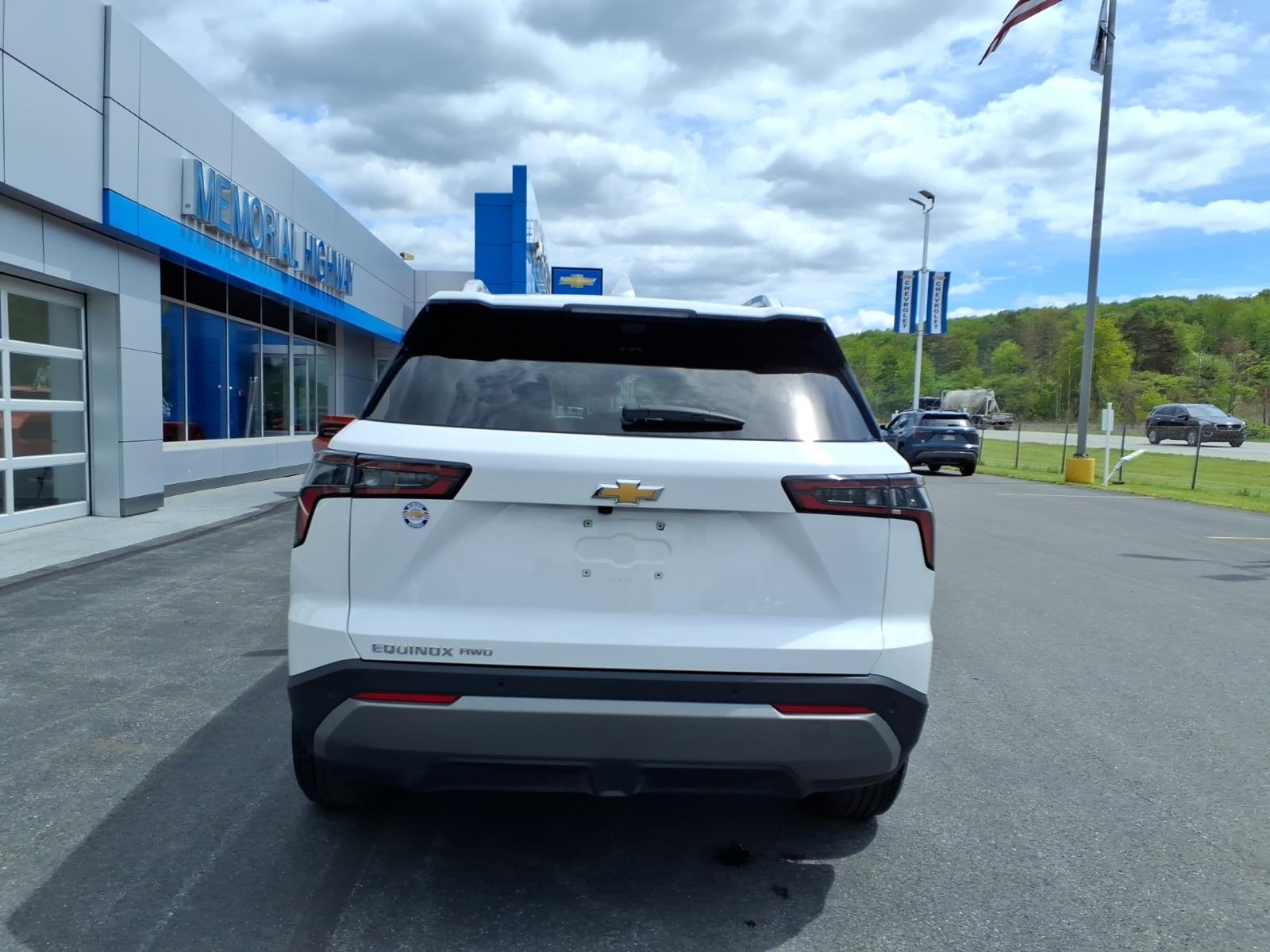 2025 Chevrolet Equinox LT Summit White at Team Chevrolet Buick GMC