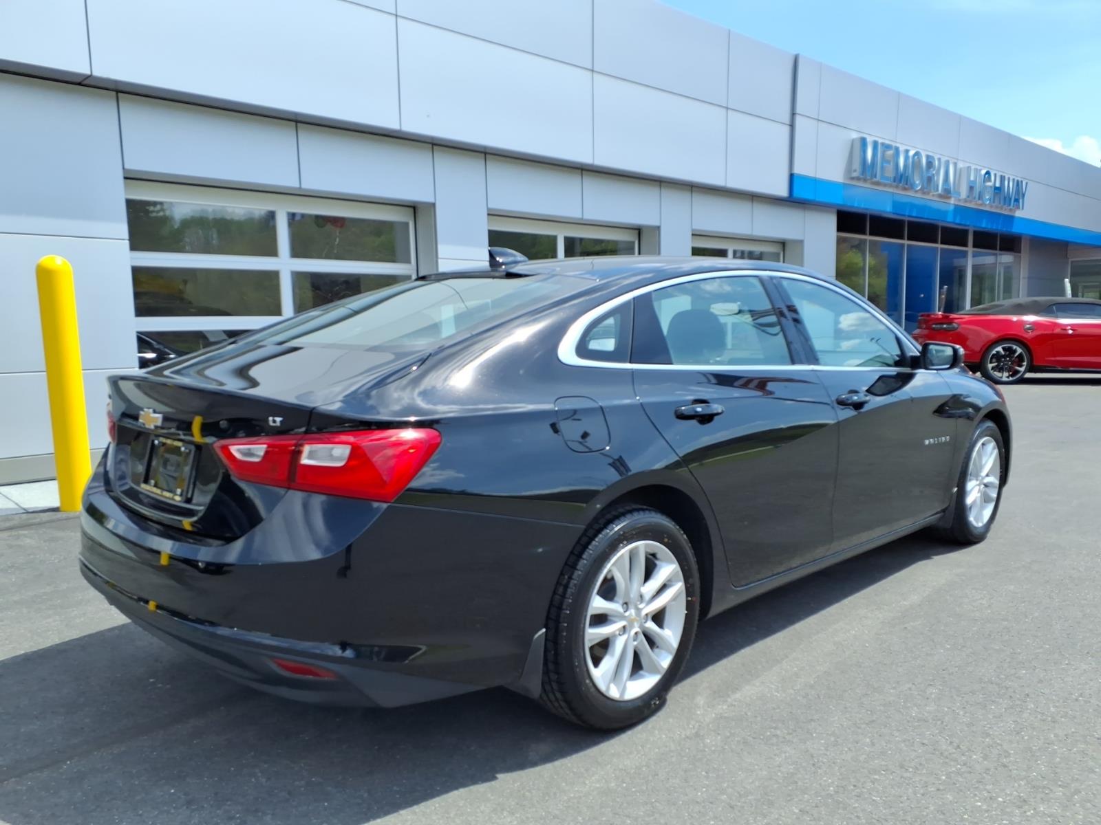 2016 Chevrolet Malibu LT - 6