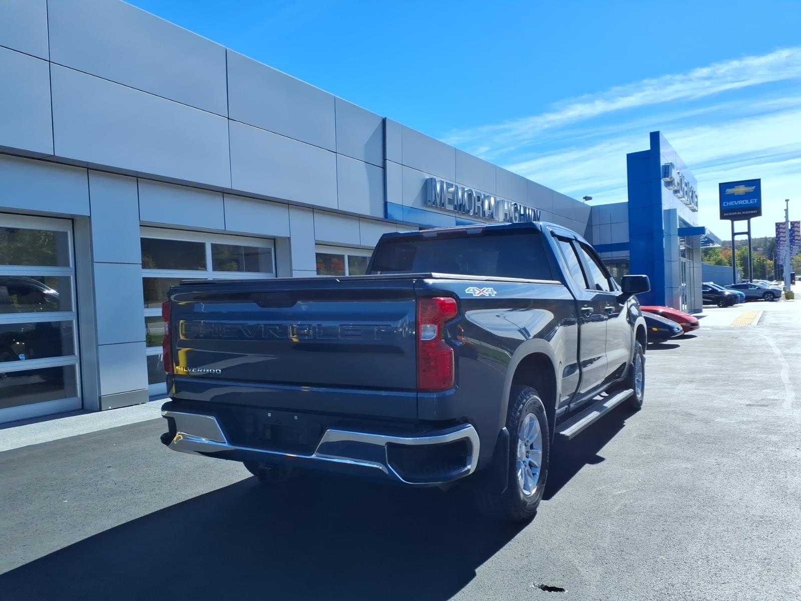 2019 Chevrolet Silverado 1500 photo 7 of 24