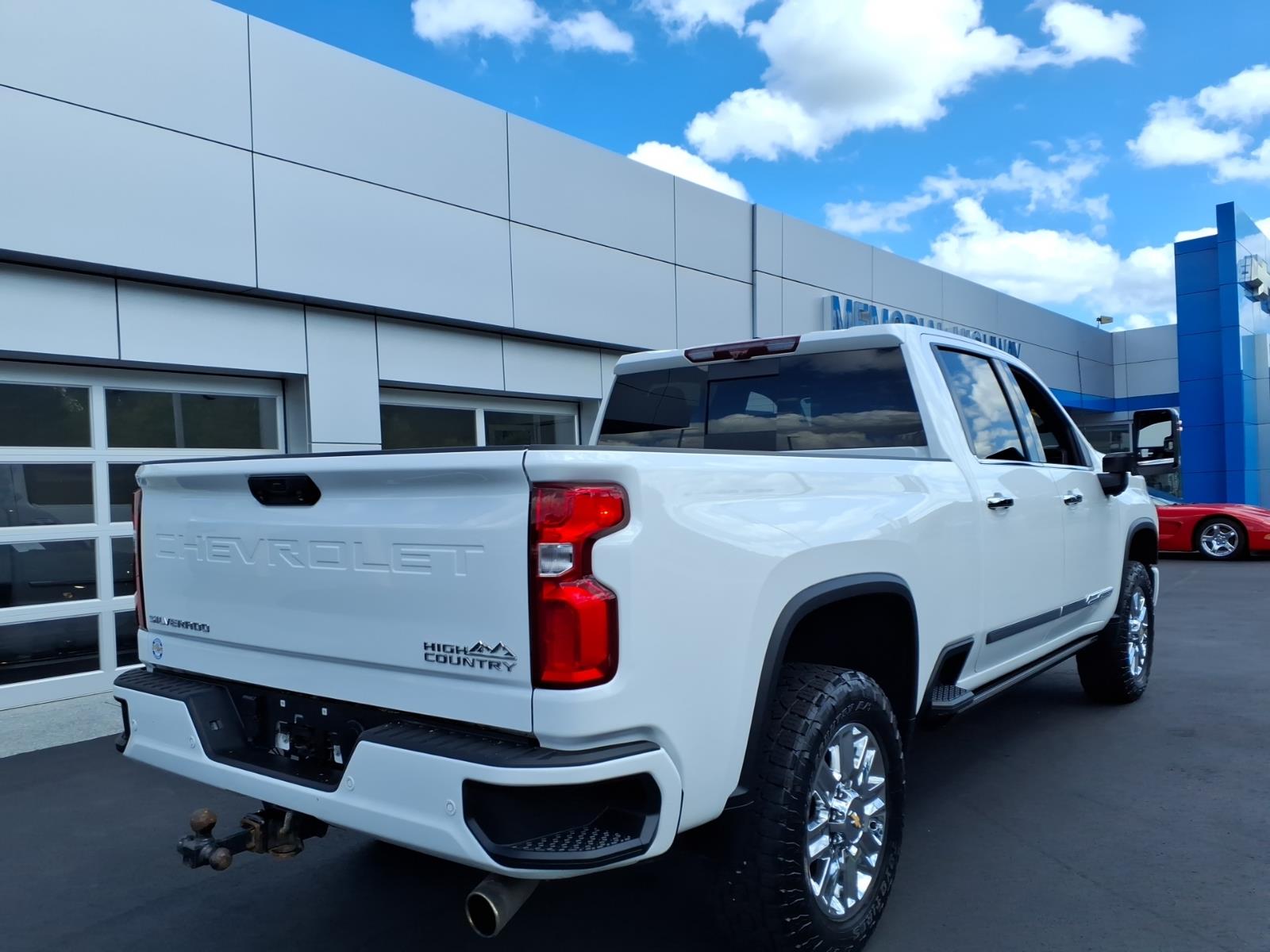 2024 Chevrolet Silverado 2500HD photo 7 of 29