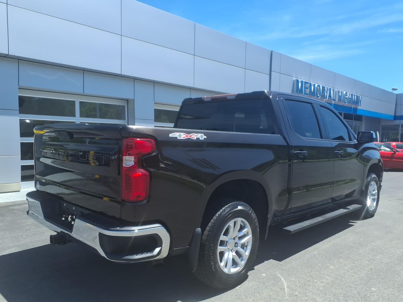 2020 Chevrolet Silverado 1500 LT Light Autumnwood Metallic at Team Chevrolet Buick GMC