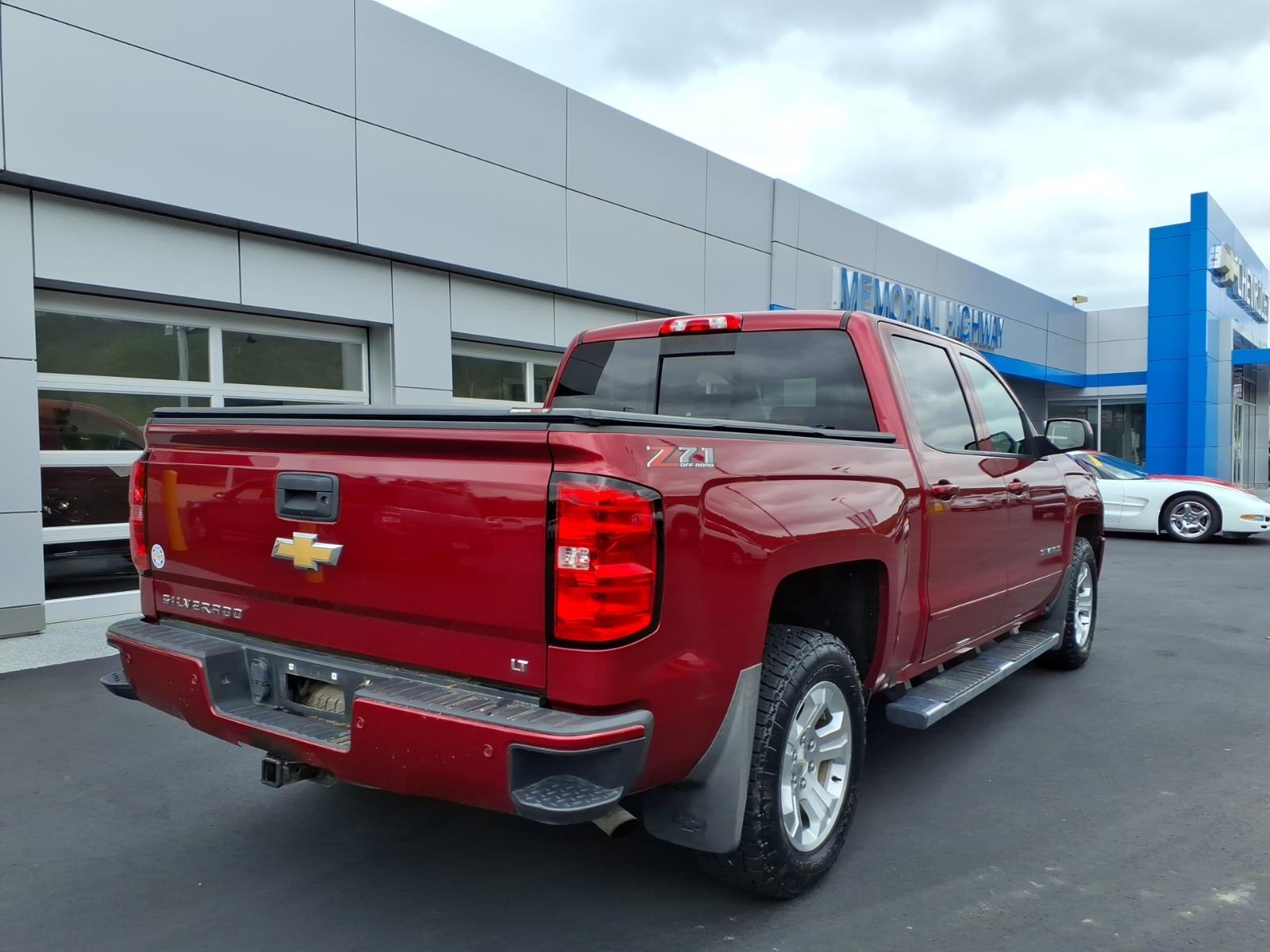2018 Chevrolet Silverado 1500 photo 7 of 26