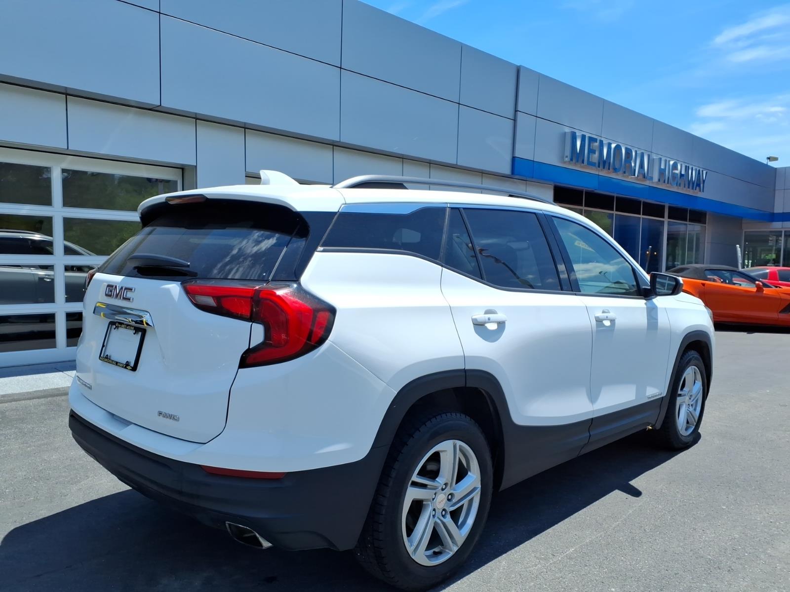 2020 GMC TERRAIN - 6