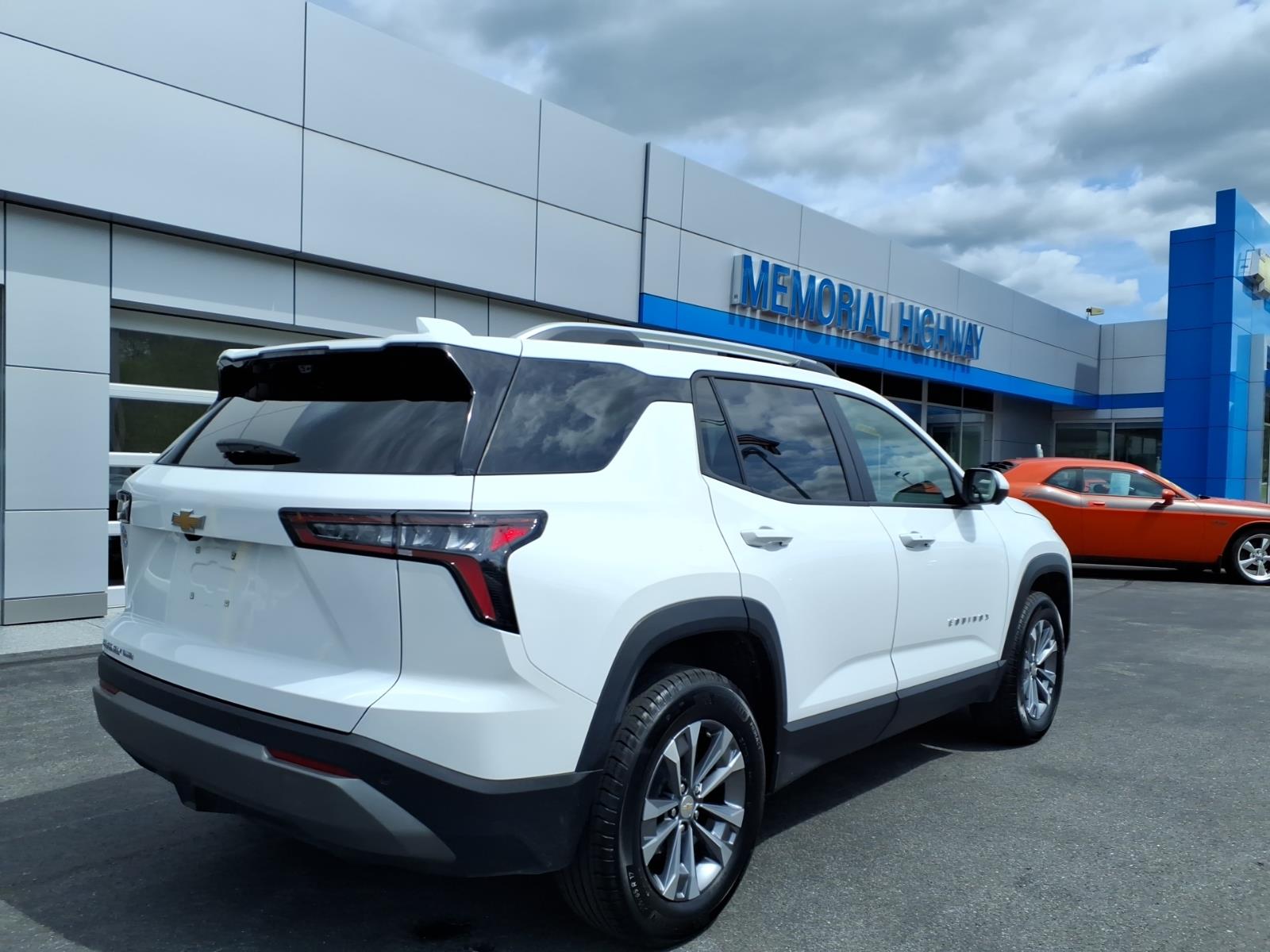 2025 Chevrolet Equinox LT Summit White at Team Chevrolet Buick GMC
