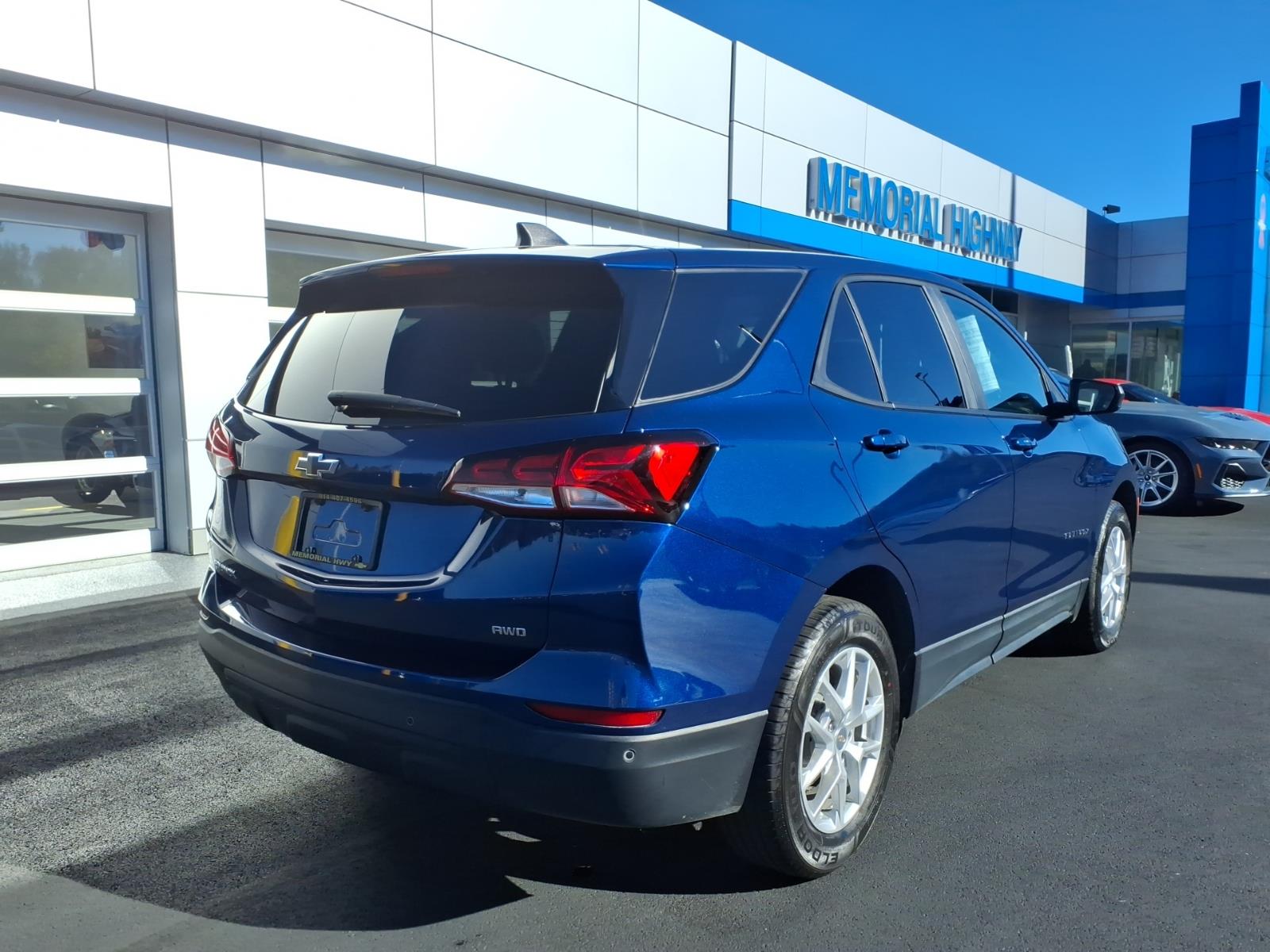 2022 Chevrolet Equinox photo 7 of 28