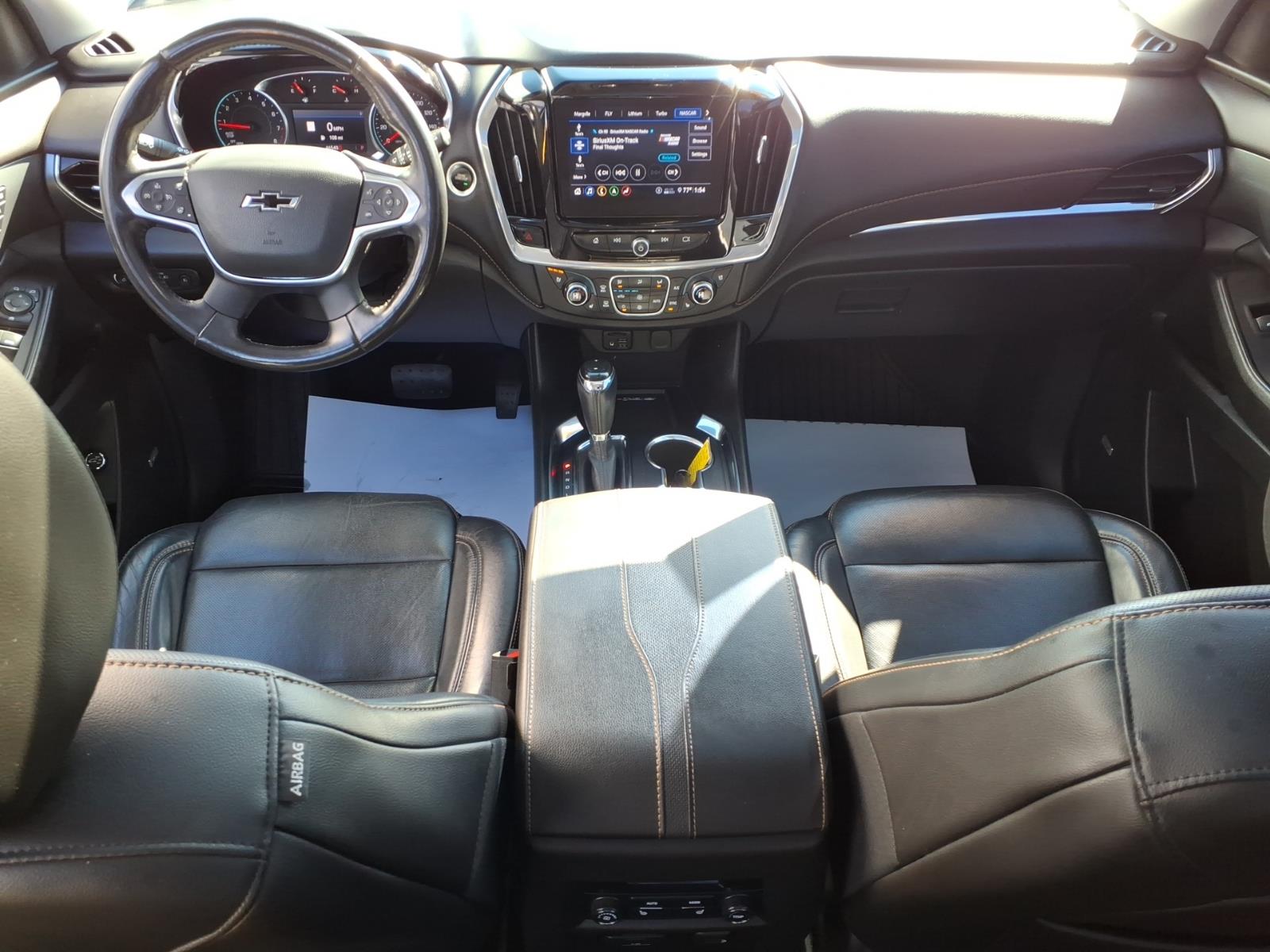 2020 Chevrolet Traverse photo 8 of 29