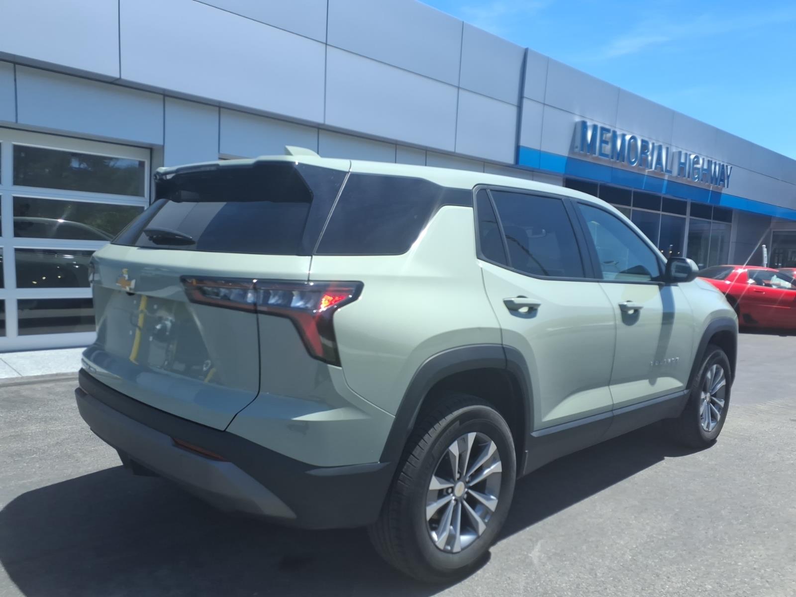 2026 Chevrolet Equinox LT Cacti Green Gvr at Team Chevrolet Buick GMC