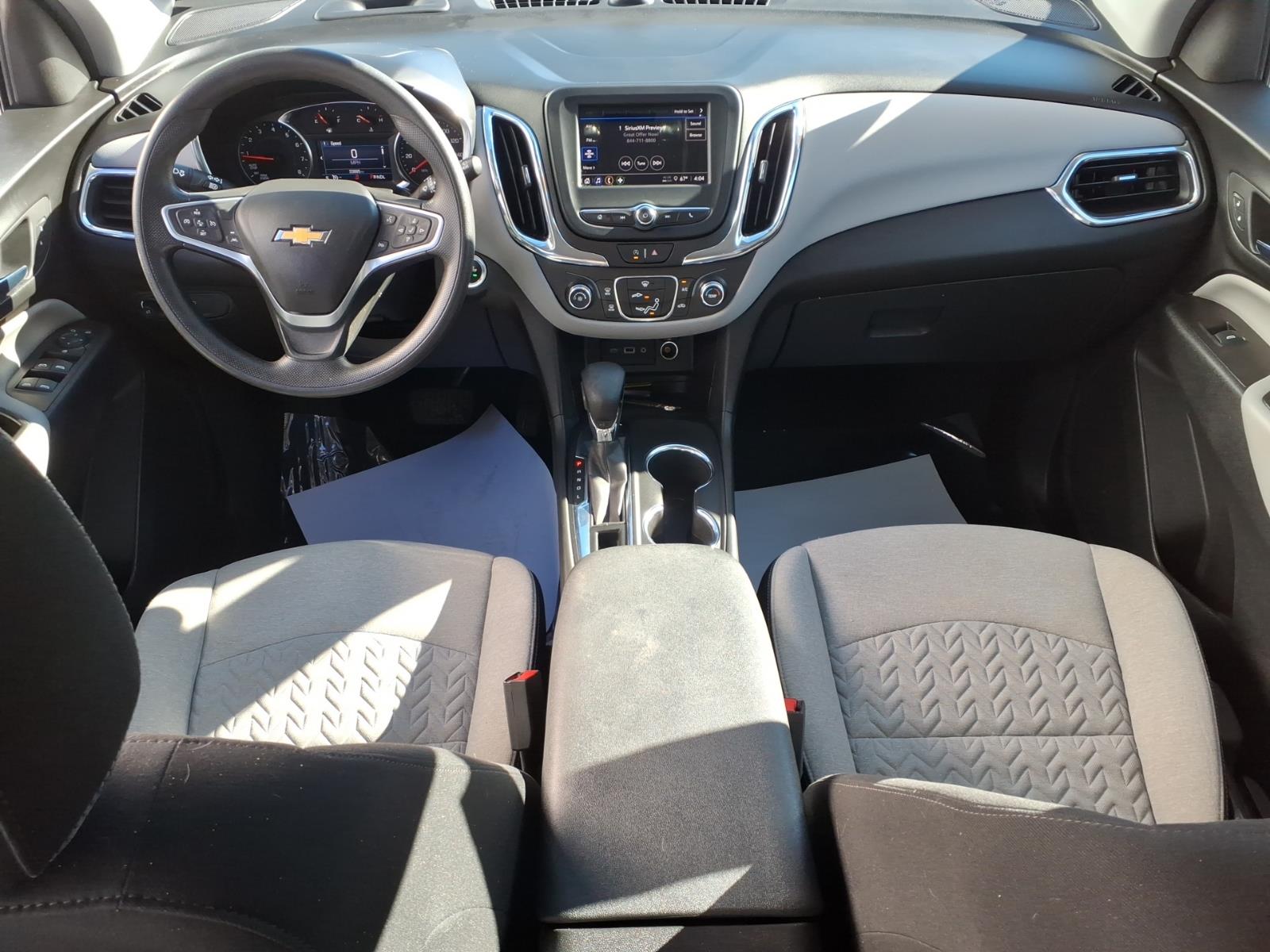 2022 Chevrolet Equinox photo 8 of 28