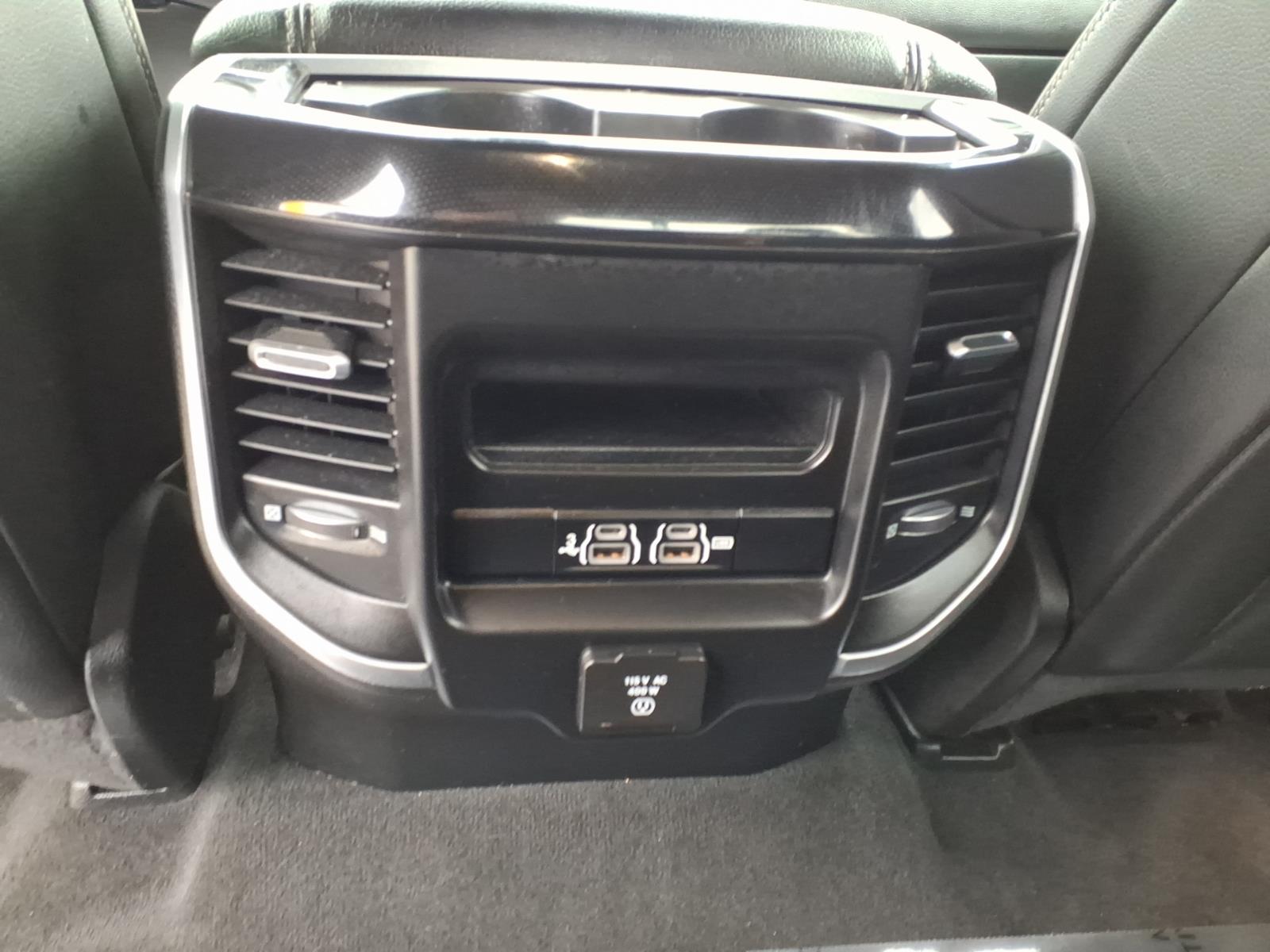 2020 RAM 1500 Laramie - 8