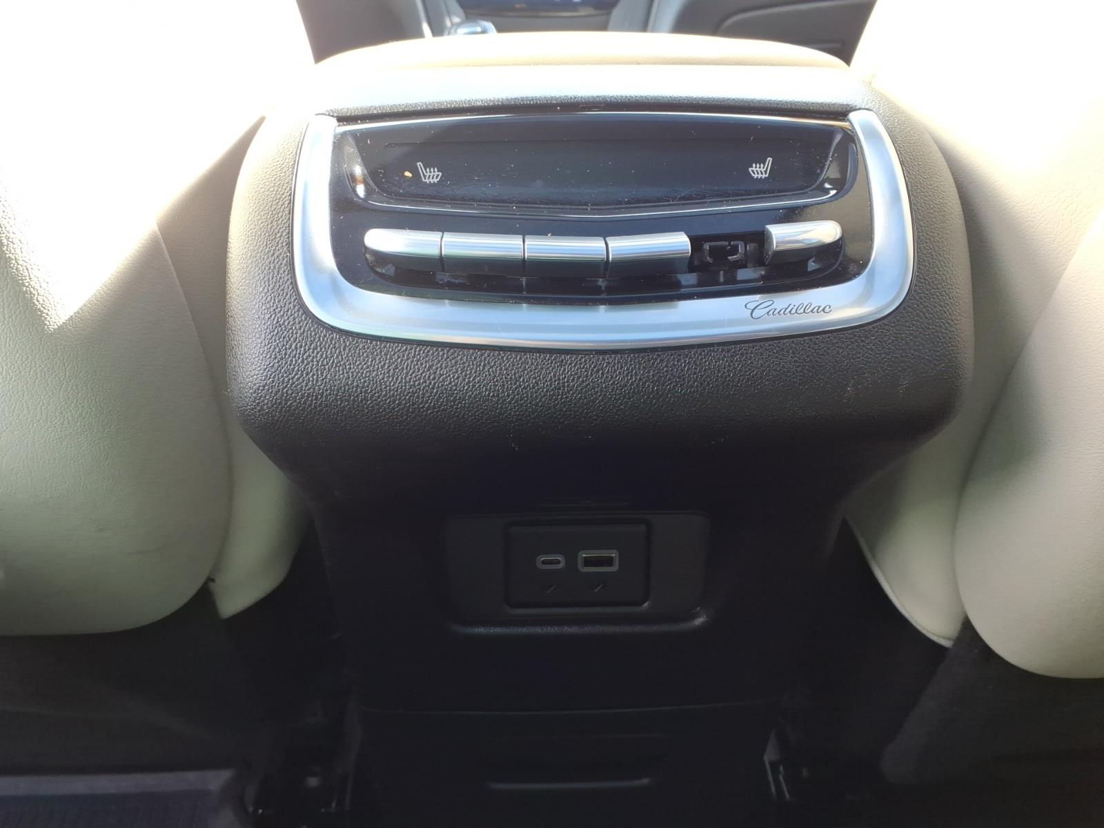 2024 Cadillac XT6 Sport - 8