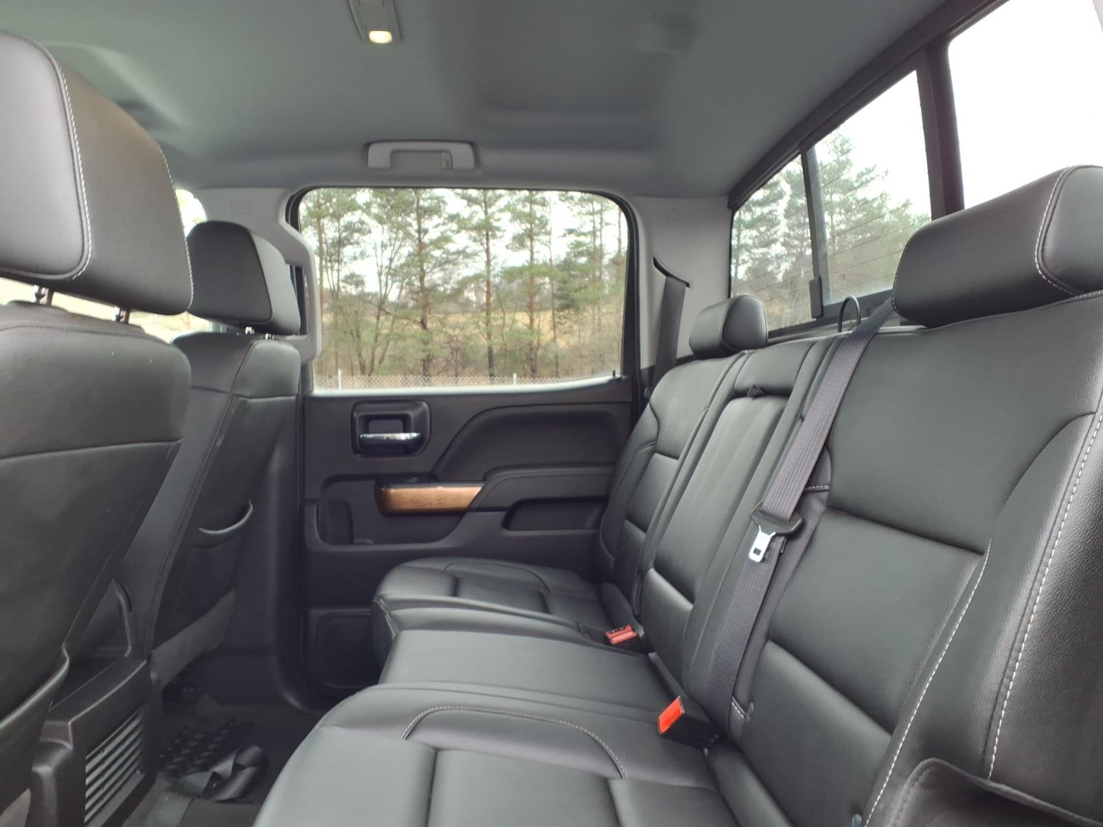 2018 Chevrolet Silverado 1500 LTZ - 8