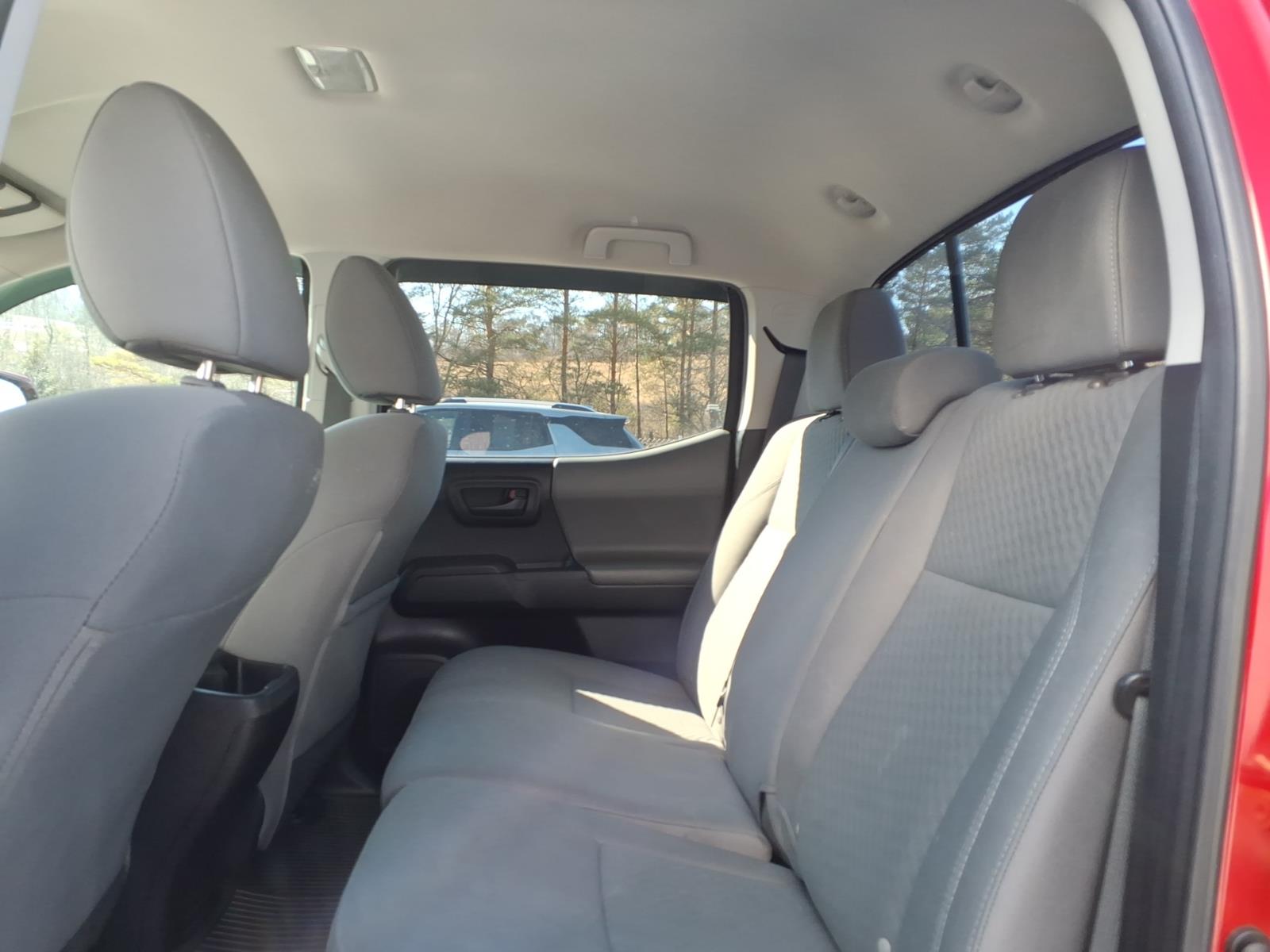 2020 Toyota Tacoma SR V6 - 8