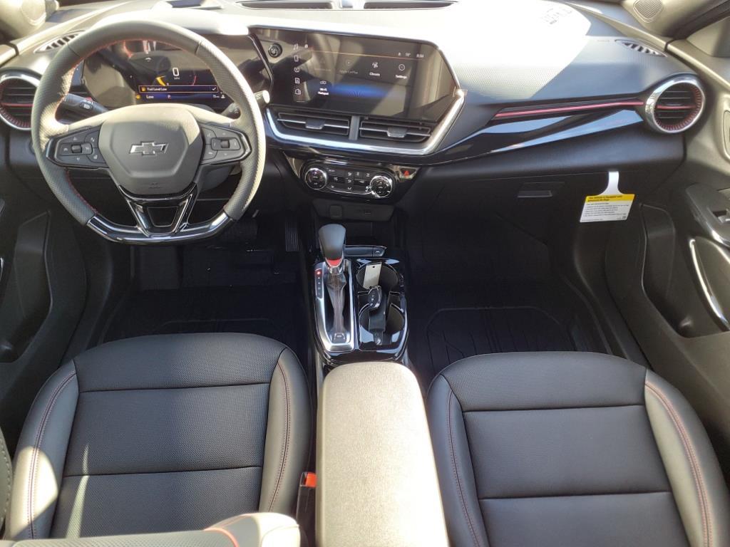 2025 Chevrolet Trax RS Summit White at Team Chevrolet Buick GMC