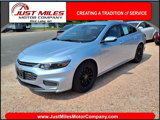 2017 Chevrolet Malibu LT - Photo 1