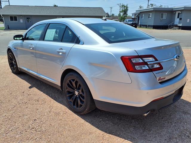 2013 Ford Taurus Limited - Photo 2