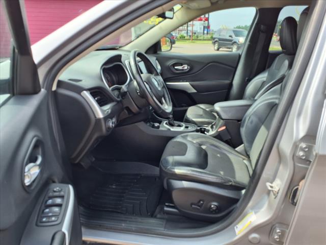 2018 Jeep Cherokee Latitude Plus - Photo 6