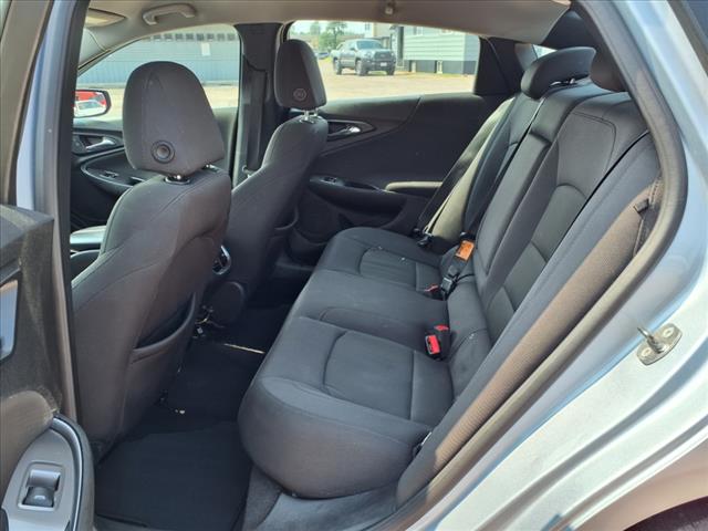 2017 Chevrolet Malibu LT - Photo 7