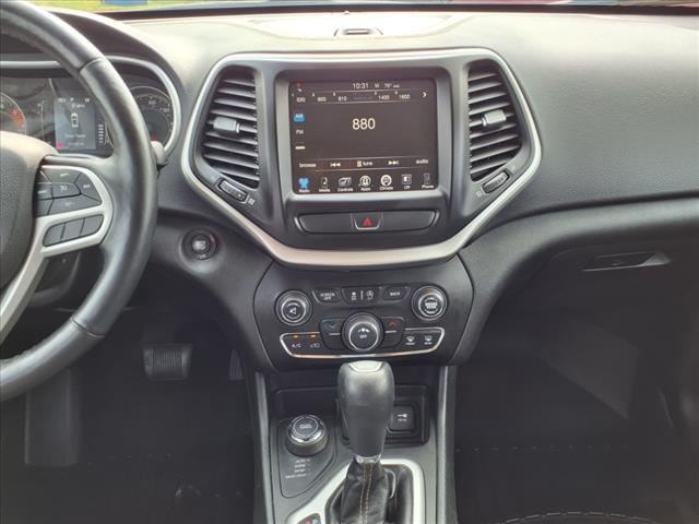 2018 Jeep Cherokee Latitude Plus - Photo 9