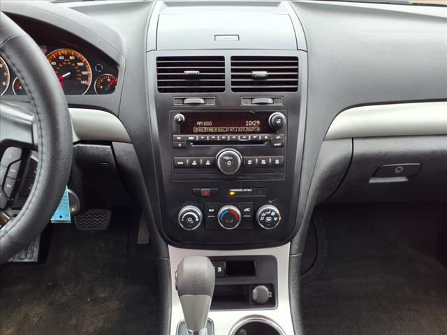 2010 Saturn Outlook XE - Photo 9