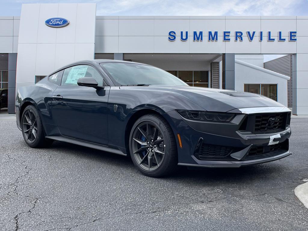2025 Ford Mustang Dark Horse