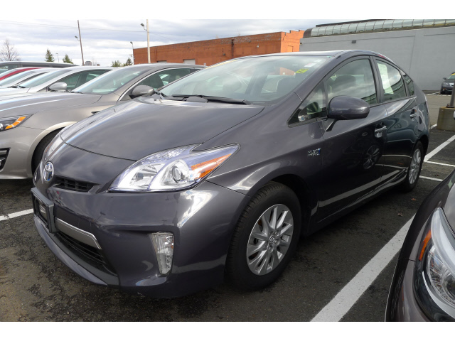 Preowned 2013 TOYOTA Prius Plug-in Advanced for sale by Team Mitsubishi Hartford in Hartford, CT
