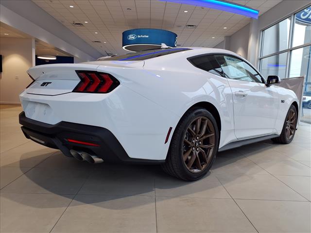 2025 Ford Mustang GT Premium photo 2