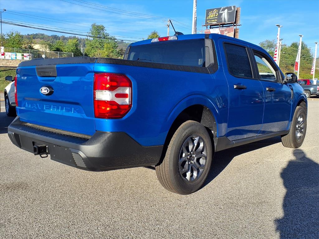 2025 Ford Maverick XLT photo 2
